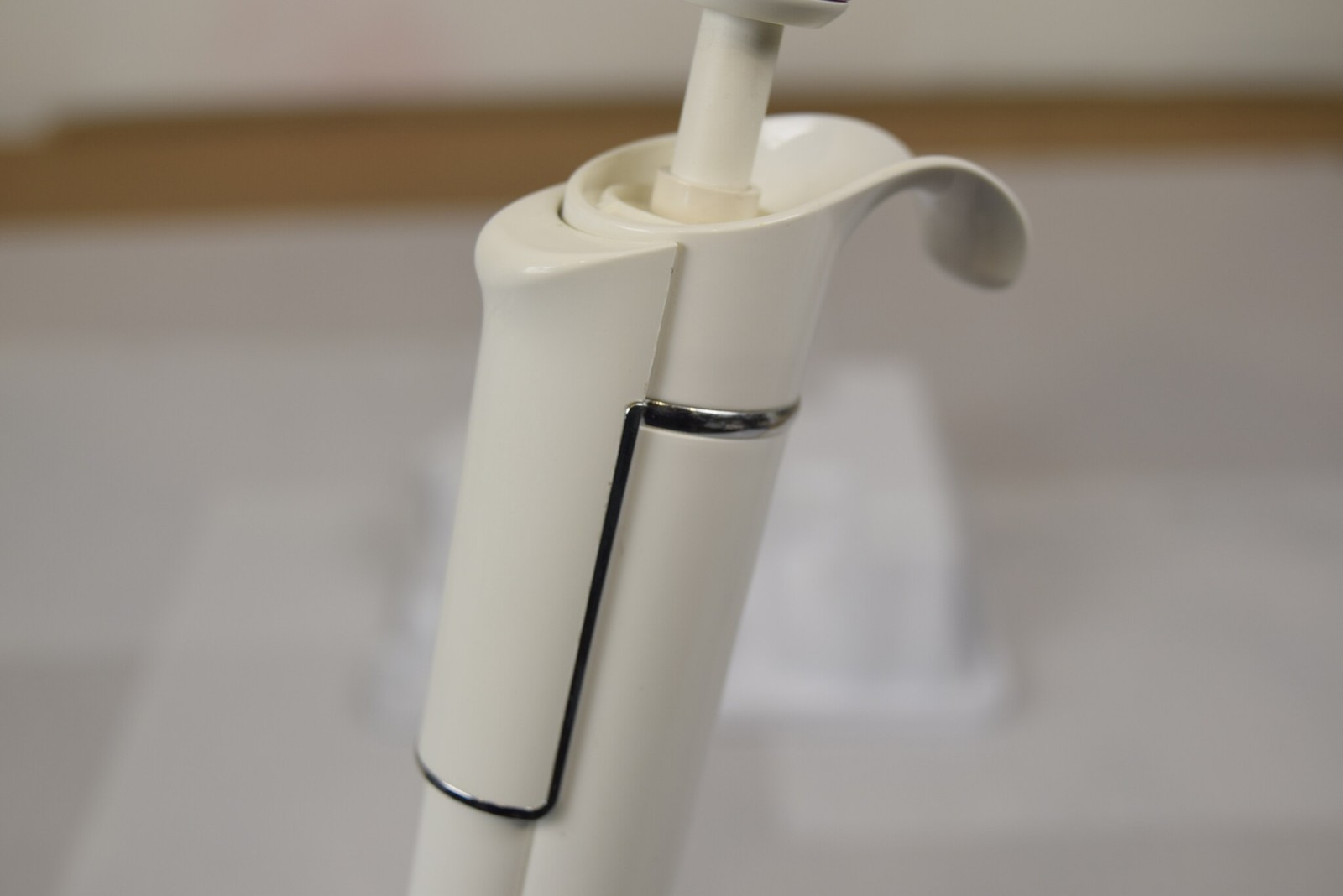 Thermo Finnpipette F1 8-Channel 1-10uL Manual Multichannel Pipette