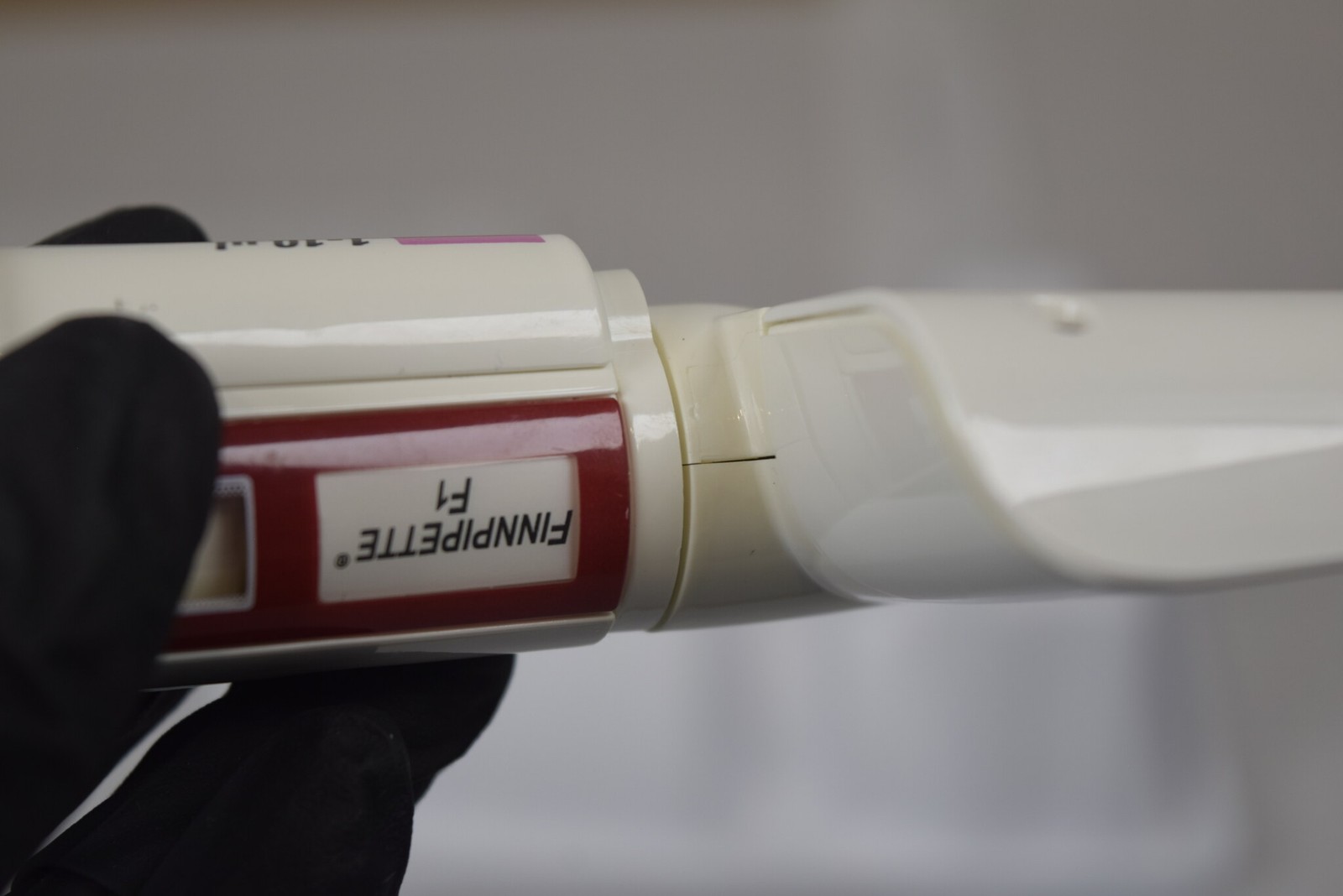 Thermo Finnpipette F1 8-Channel 1-10uL Manual Multichannel Pipette
