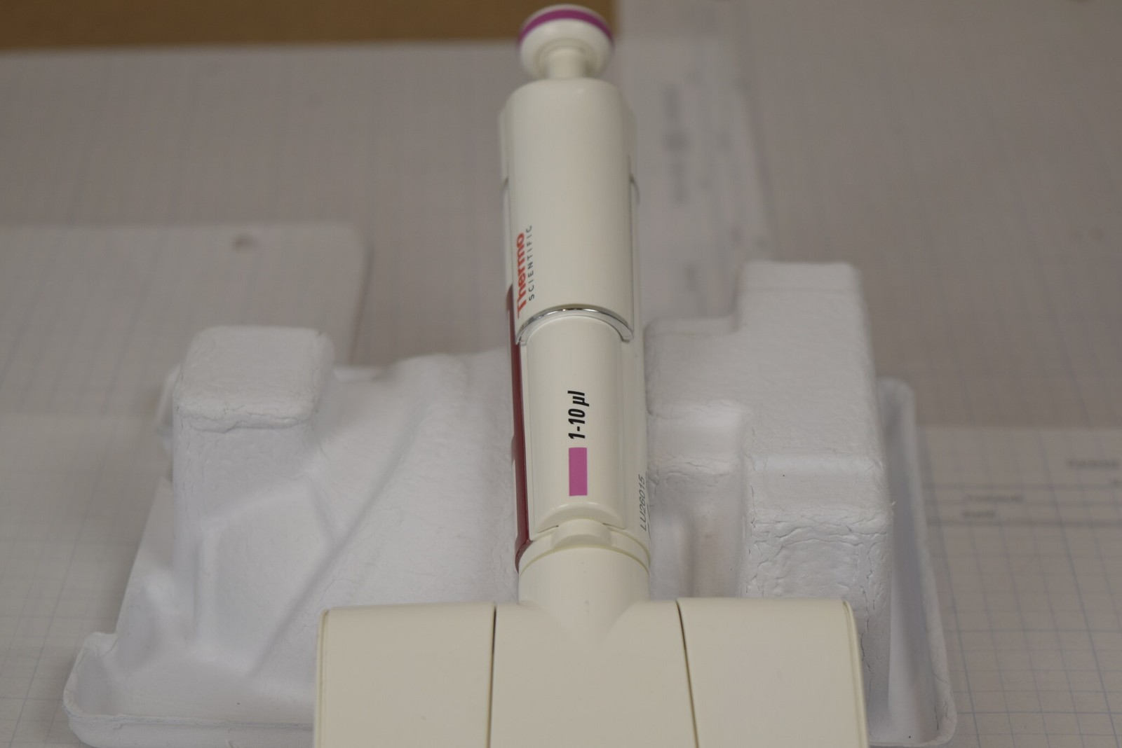 Thermo Finnpipette F1 8-Channel 1-10uL Manual Multichannel Pipette