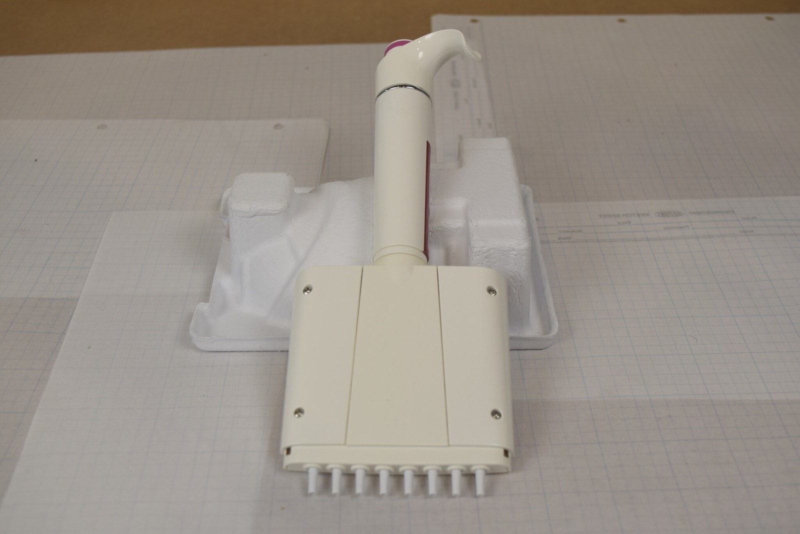 Thermo Finnpipette F1 8-Channel 1-10uL Manual Multichannel Pipette