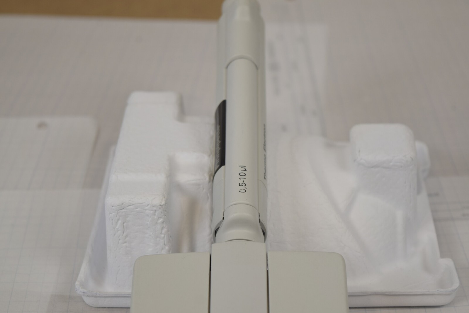 Finnpipette 4510 8-Channel 0.5-10uL Manual Multichannel Thermo Labsystems
