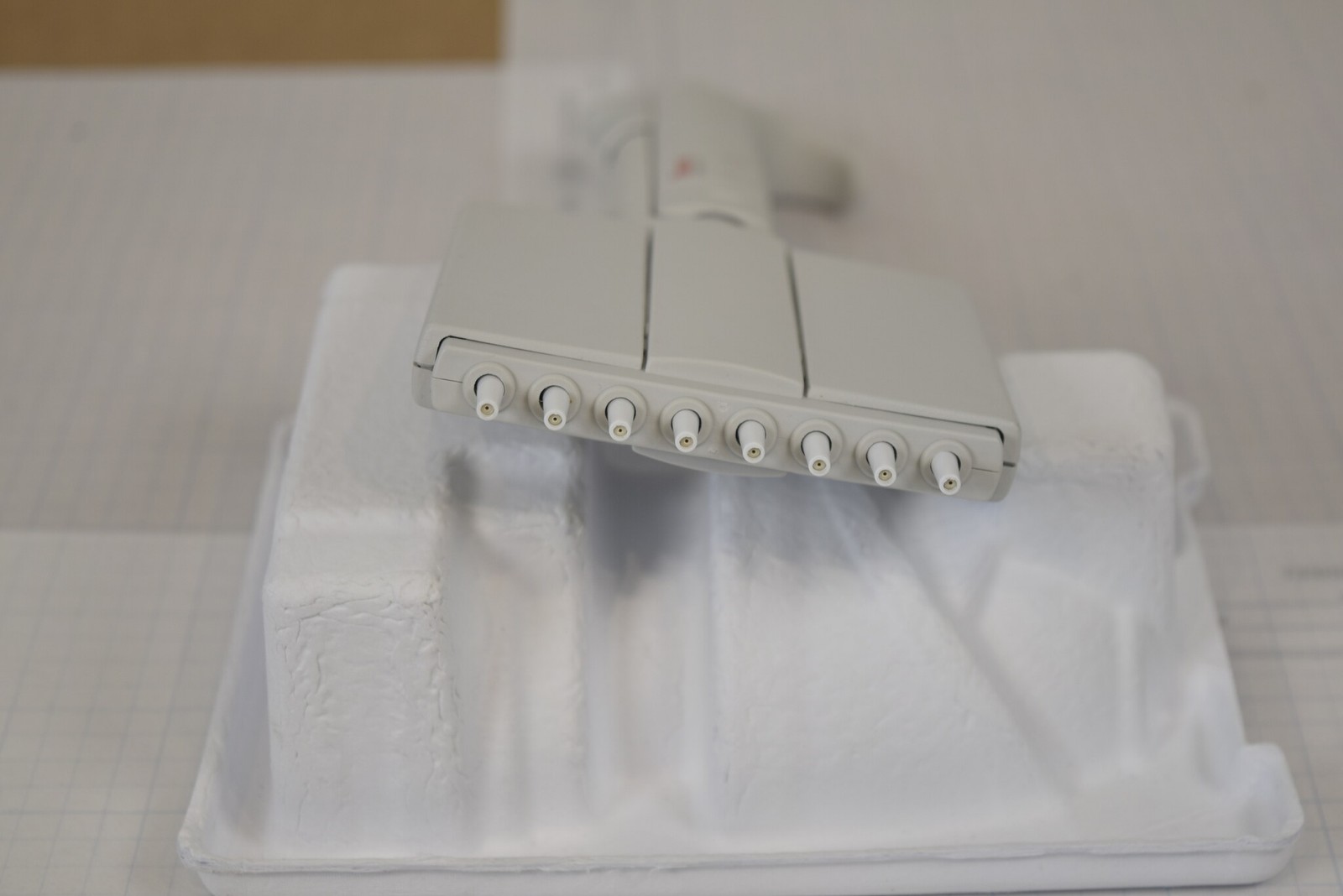 Finnpipette 4510 8-Channel 0.5-10uL Manual Multichannel Thermo Labsystems