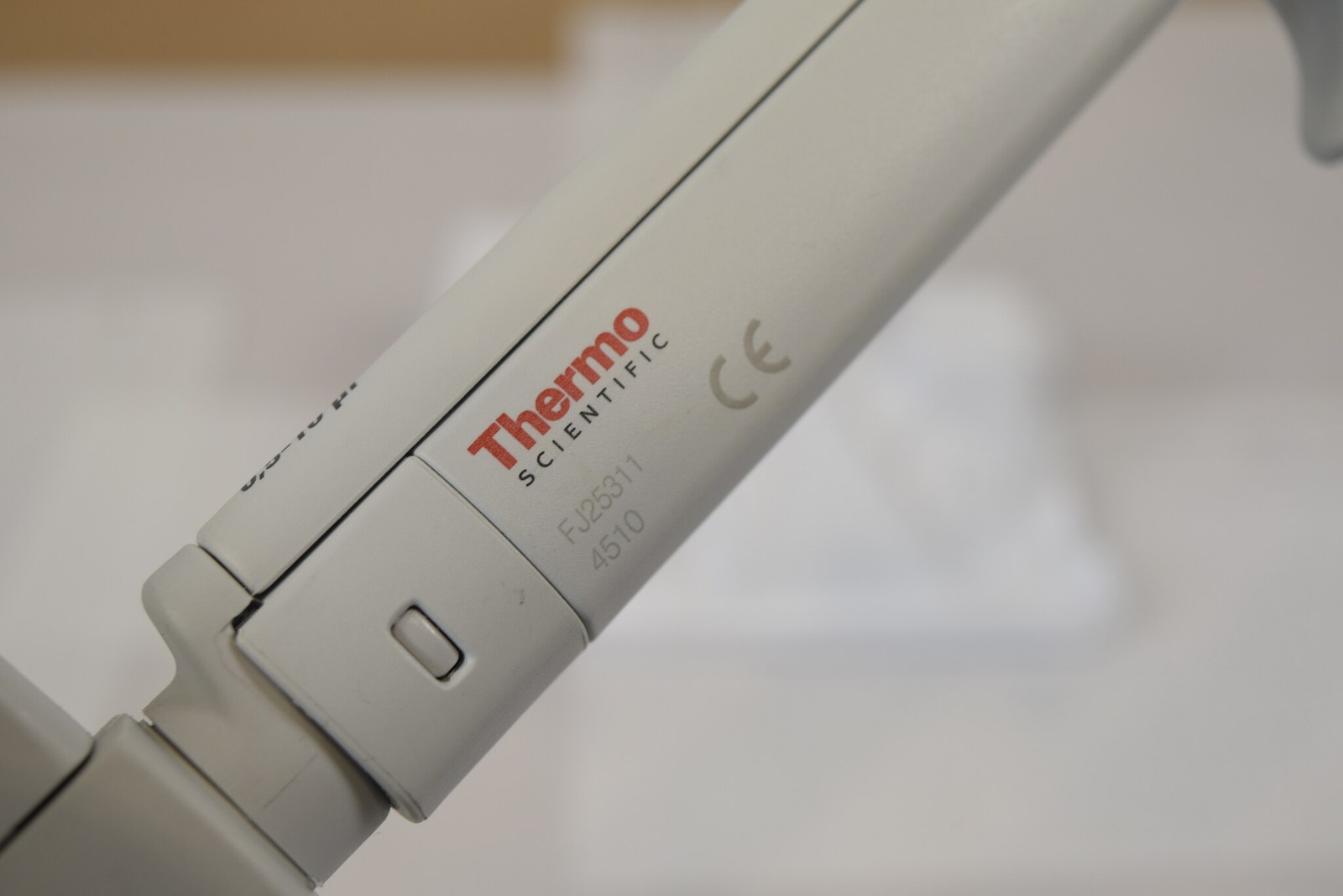 Finnpipette 4510 8-Channel 0.5-10uL Manual Multichannel Thermo Labsystems