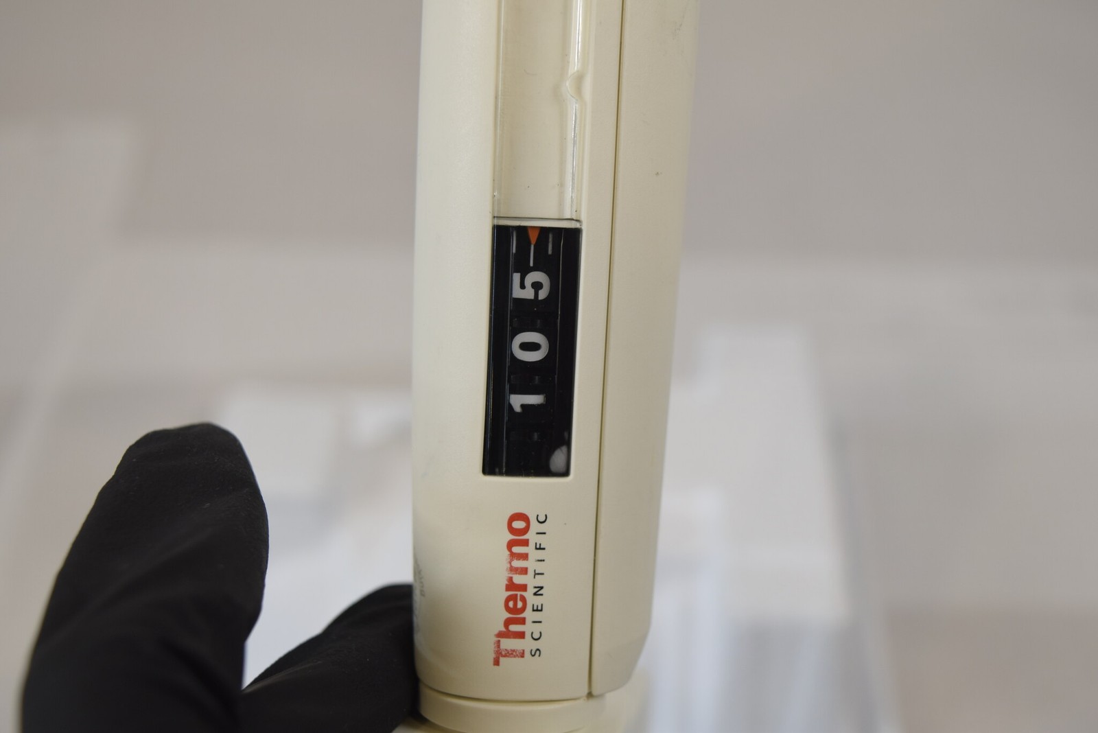 Thermo Scientific Matrix 12-Channel 30-300uL Manual Multichannel Pipette