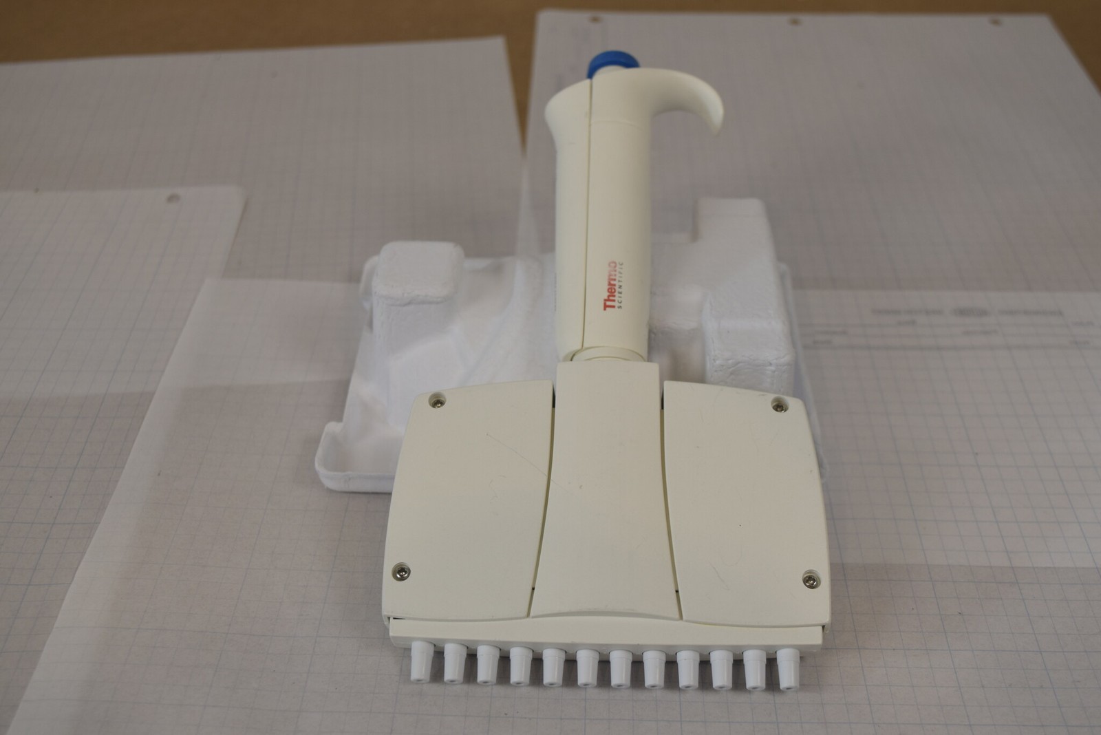Thermo Scientific Matrix 12-Channel 30-300uL Manual Multichannel Pipette