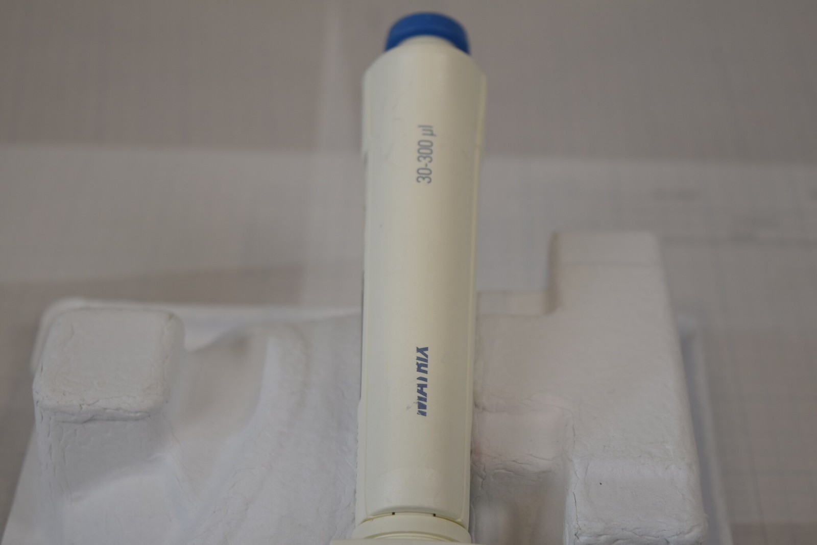 Thermo Scientific Matrix 12-Channel 30-300uL Manual Multichannel Pipette