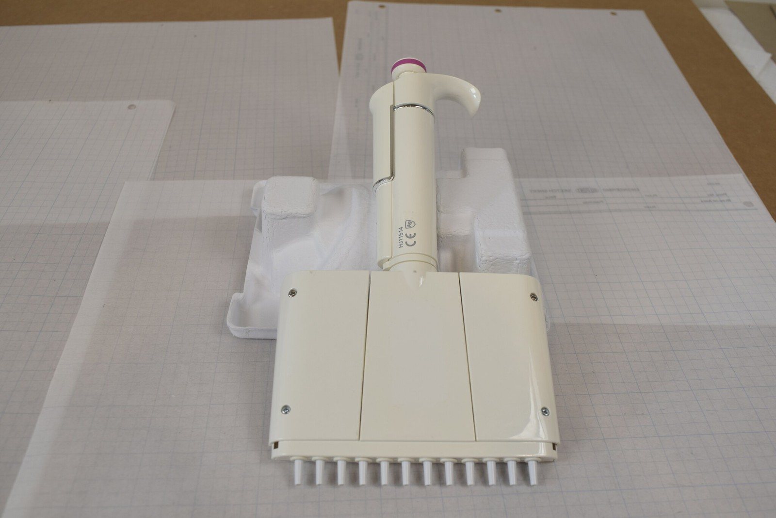 Thermo Finnpipette F1 12-Channel 1-10uL Manual Multichannel Pipette