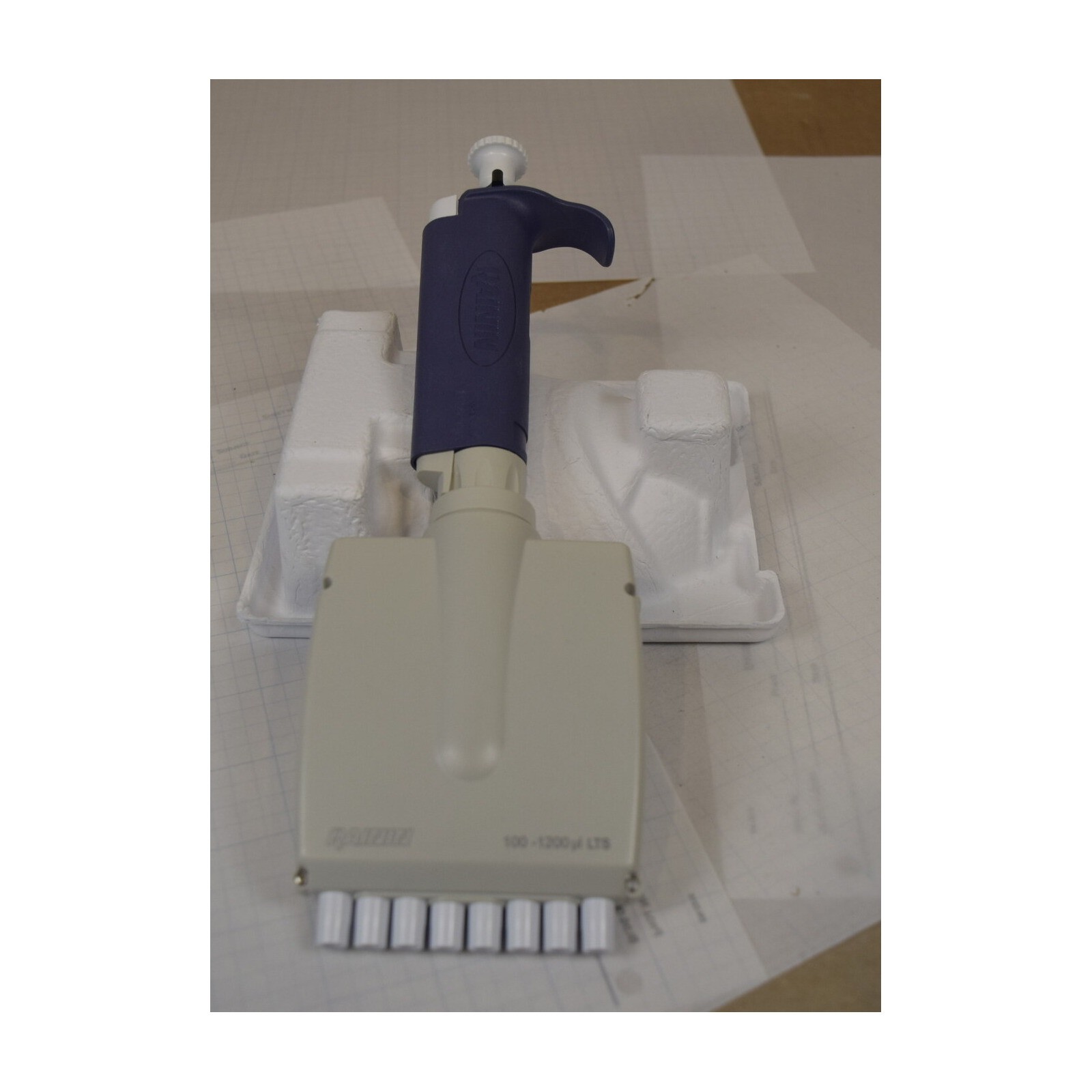 Rainin Pipet-Lite L8-1200 8-Channel 100-1200uL LTS Manual Multichannel Pipette