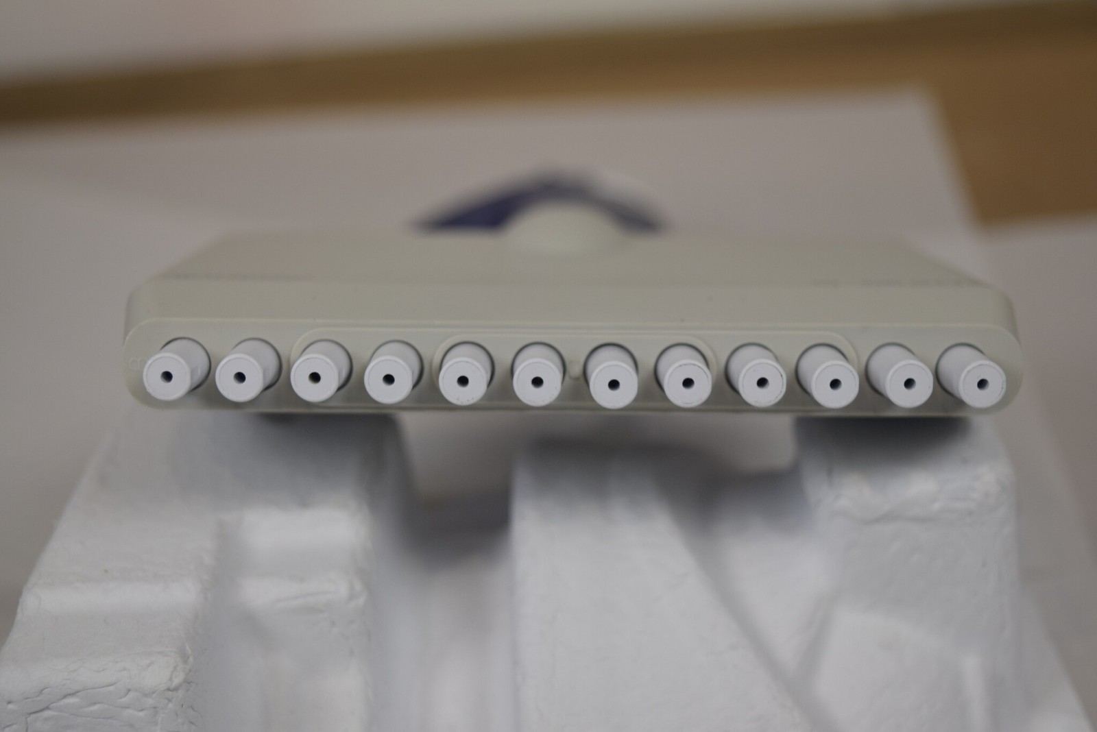 Rainin Pipet-Lite L12-200 12-Channel 20-200uL LTS Manual Multichannel Pipette