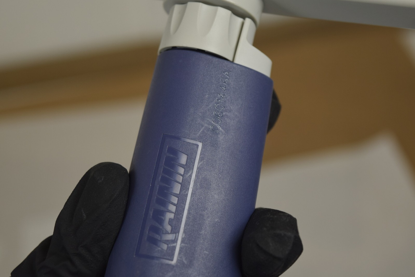 Rainin Pipet-Lite L12-200 12-Channel 20-200uL LTS Manual Multichannel Pipette
