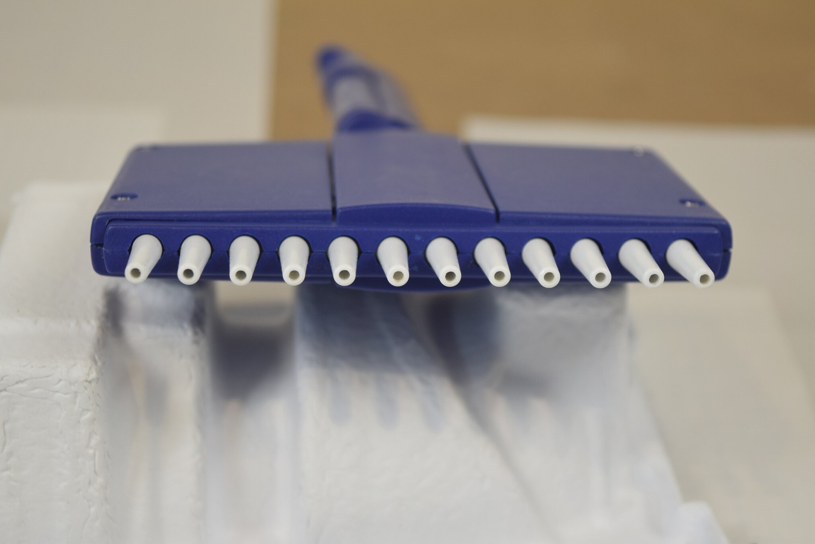 Fisherbrand Finnpipette II 12-Channel 5-50uL Manual Multichannel Pipette