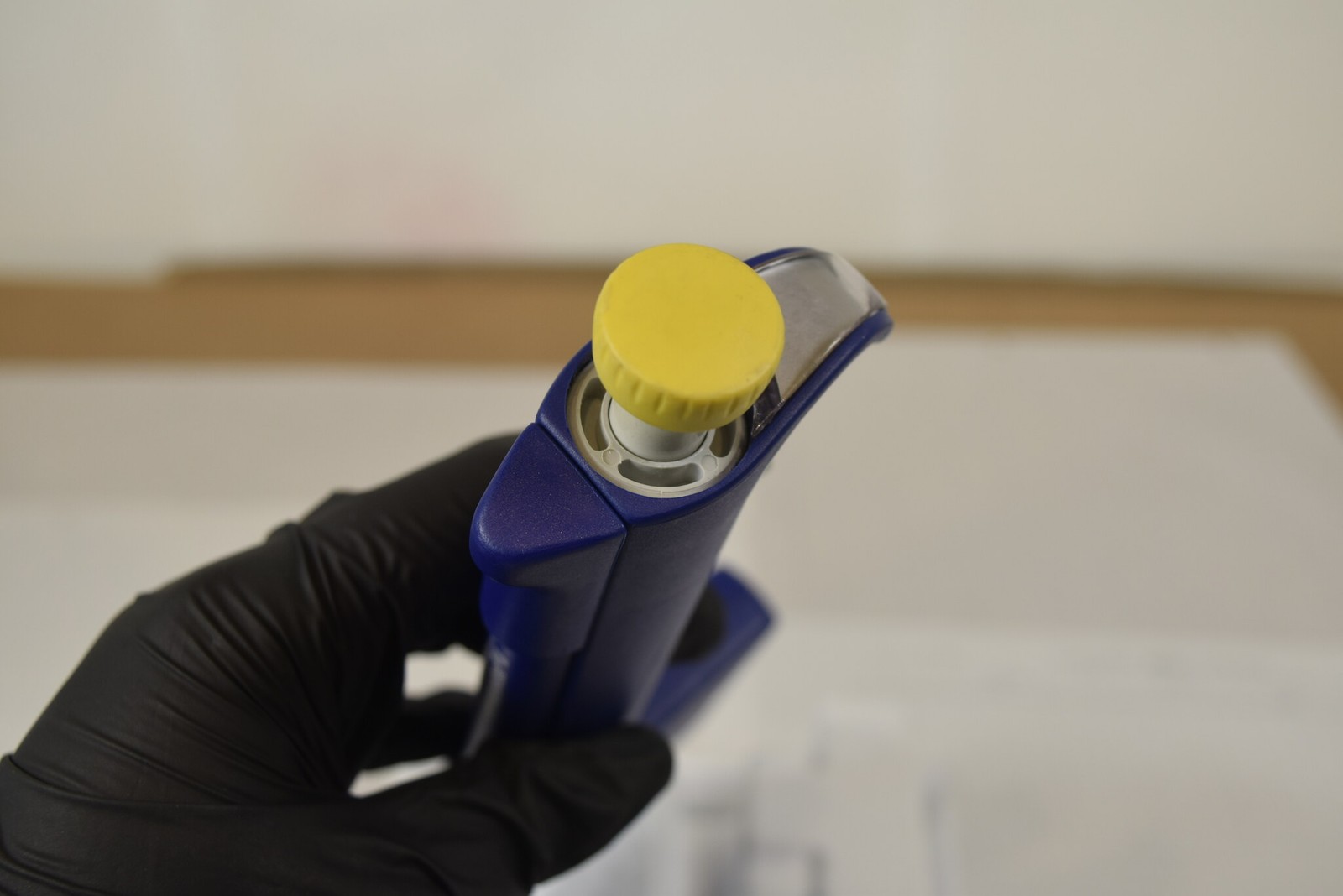 Fisherbrand Finnpipette II 12-Channel 50-300uL Manual Multichannel Pipette