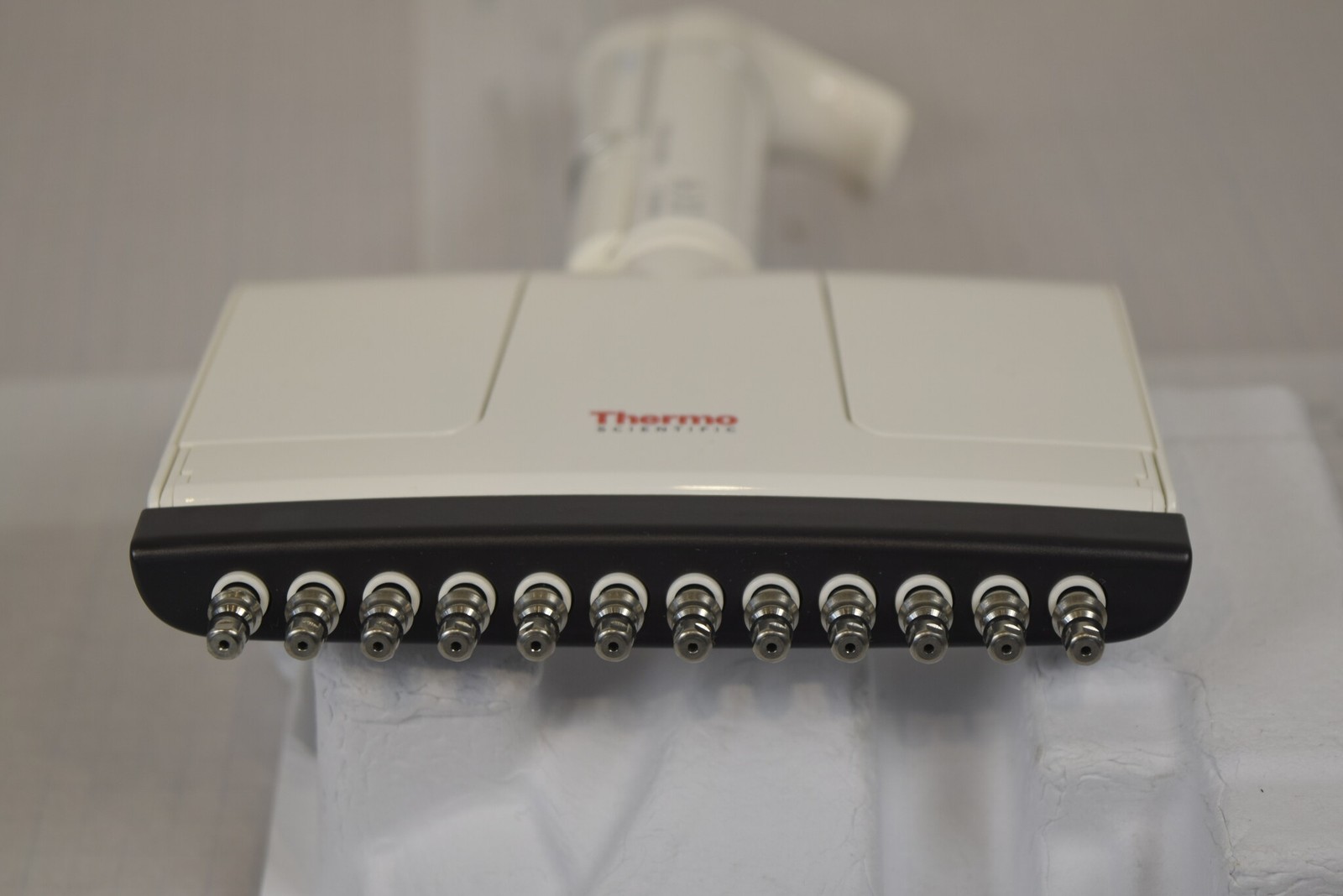 Thermo F1-ClipTip 12-Channel 5-50uL Manual Multichannel Pipette