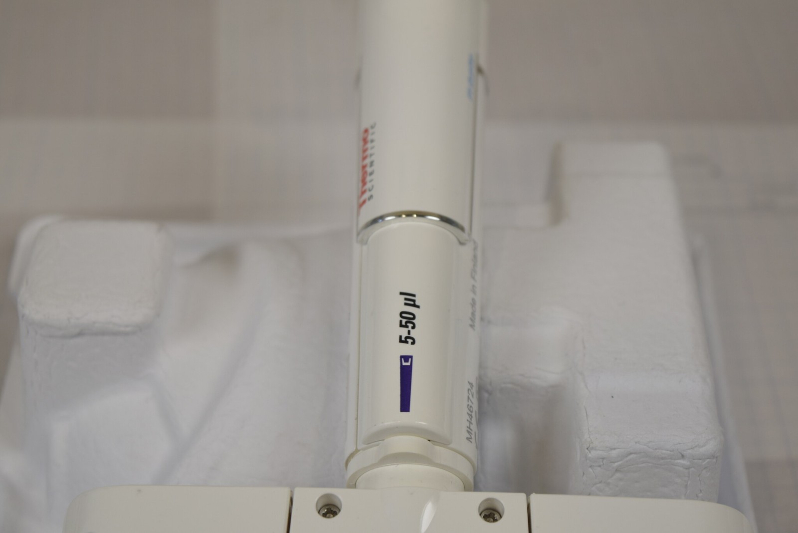 Thermo F1-ClipTip 12-Channel 5-50uL Manual Multichannel Pipette