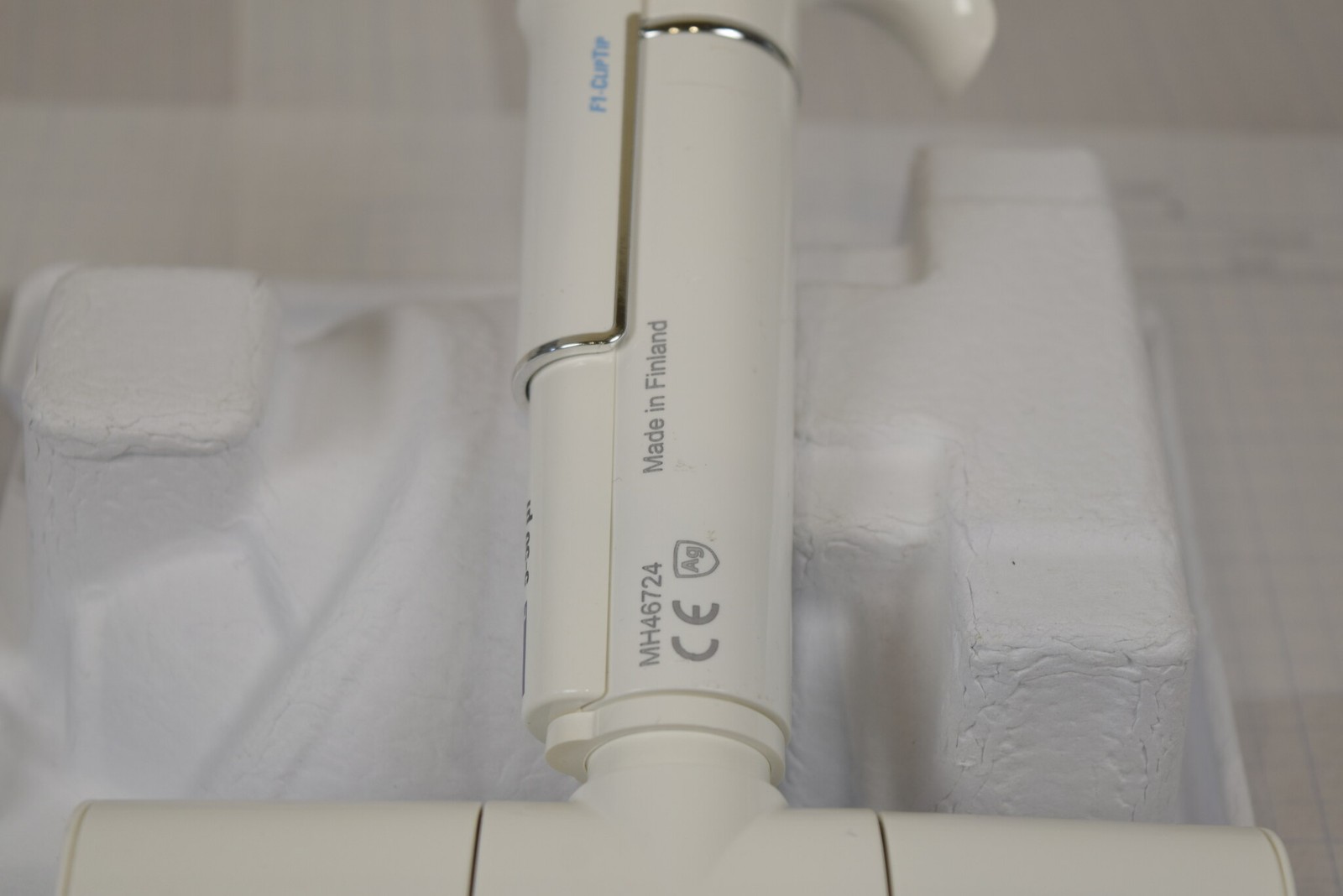Thermo F1-ClipTip 12-Channel 5-50uL Manual Multichannel Pipette