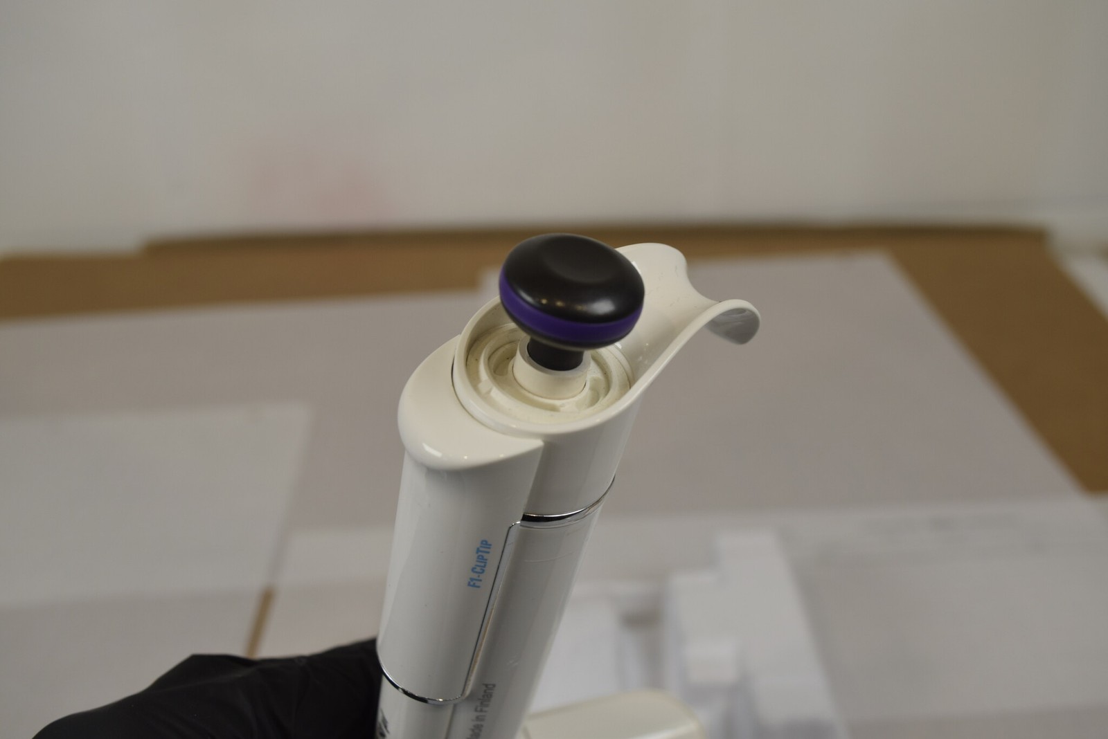 Thermo F1-ClipTip 12-Channel 5-50uL Manual Multichannel Pipette