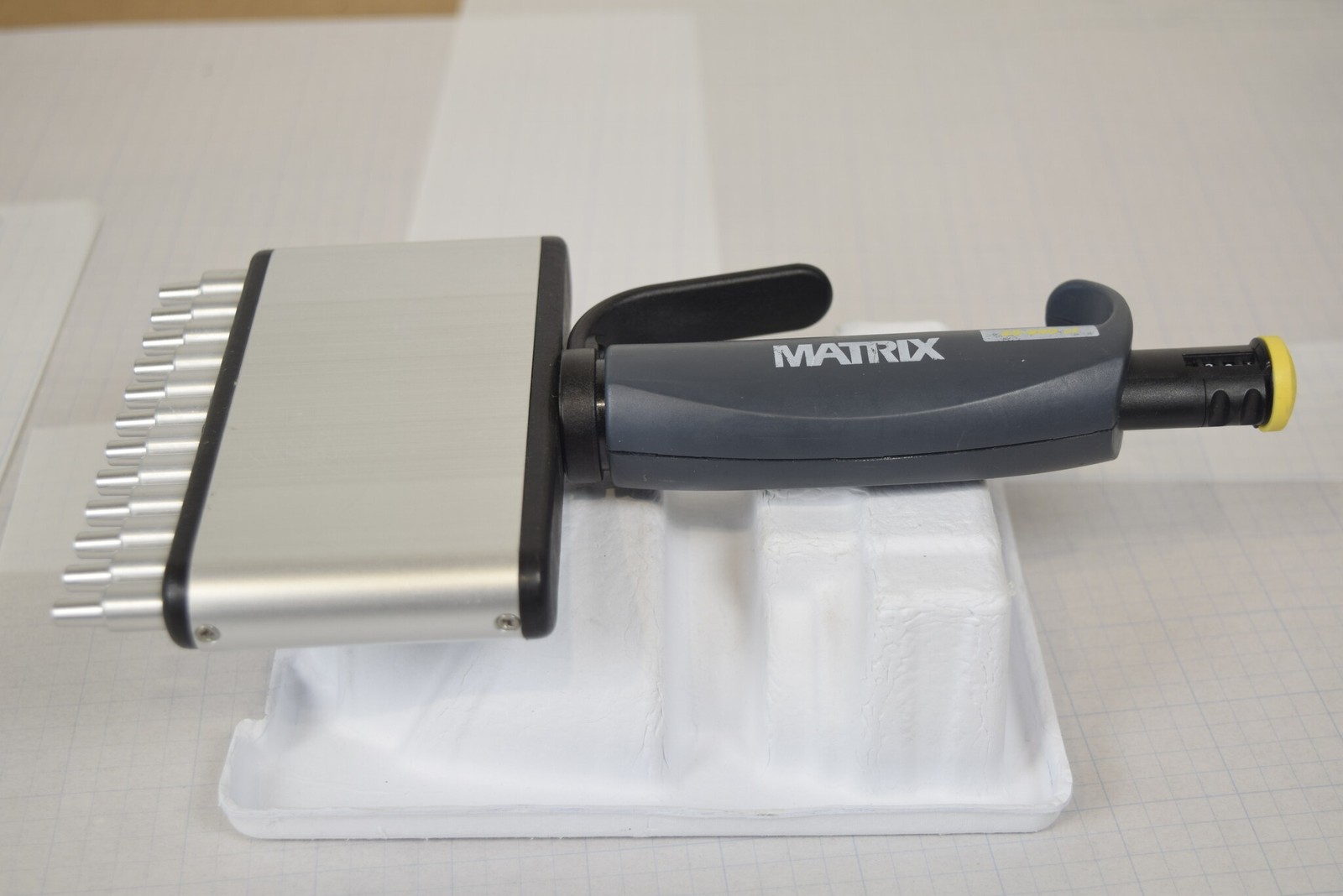 Matrix 12-Channel 25-200uL Manual Multichannel Pipette Aluminum Head