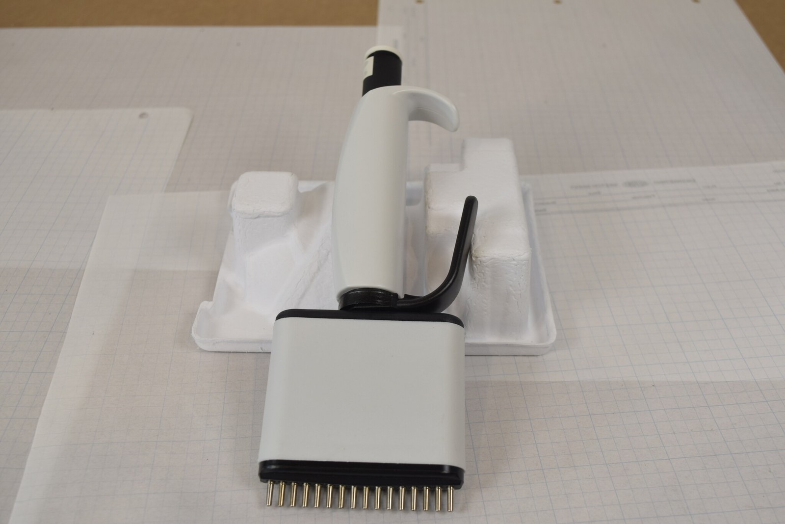 CAPP Autoclavable 16-Channel 0.5-10uL Manual Multichannel Pipette 384-Well