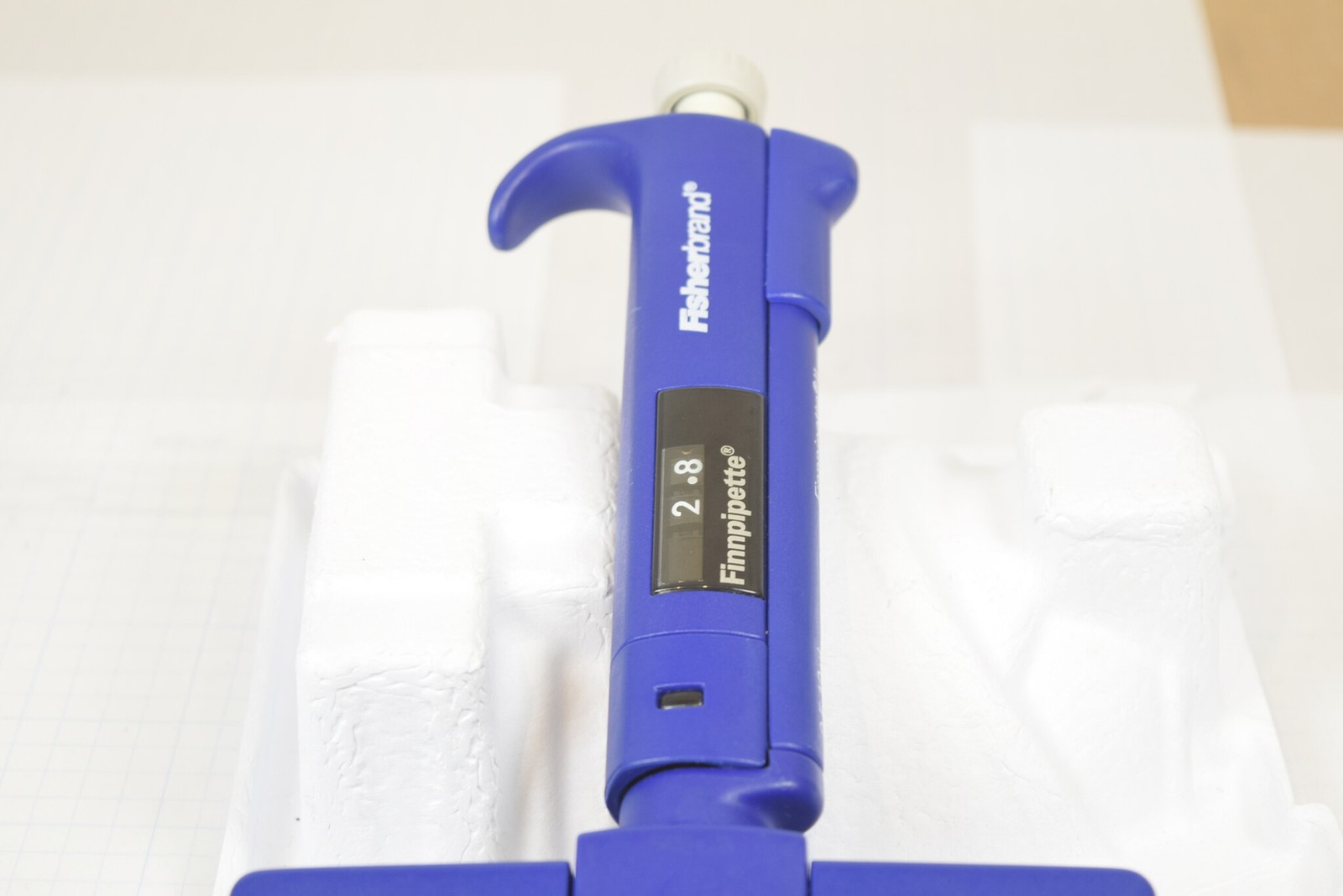 Fisherbrand Finnpipette II 12-Channel 0.5-10uL Manual Multichannel Pipette