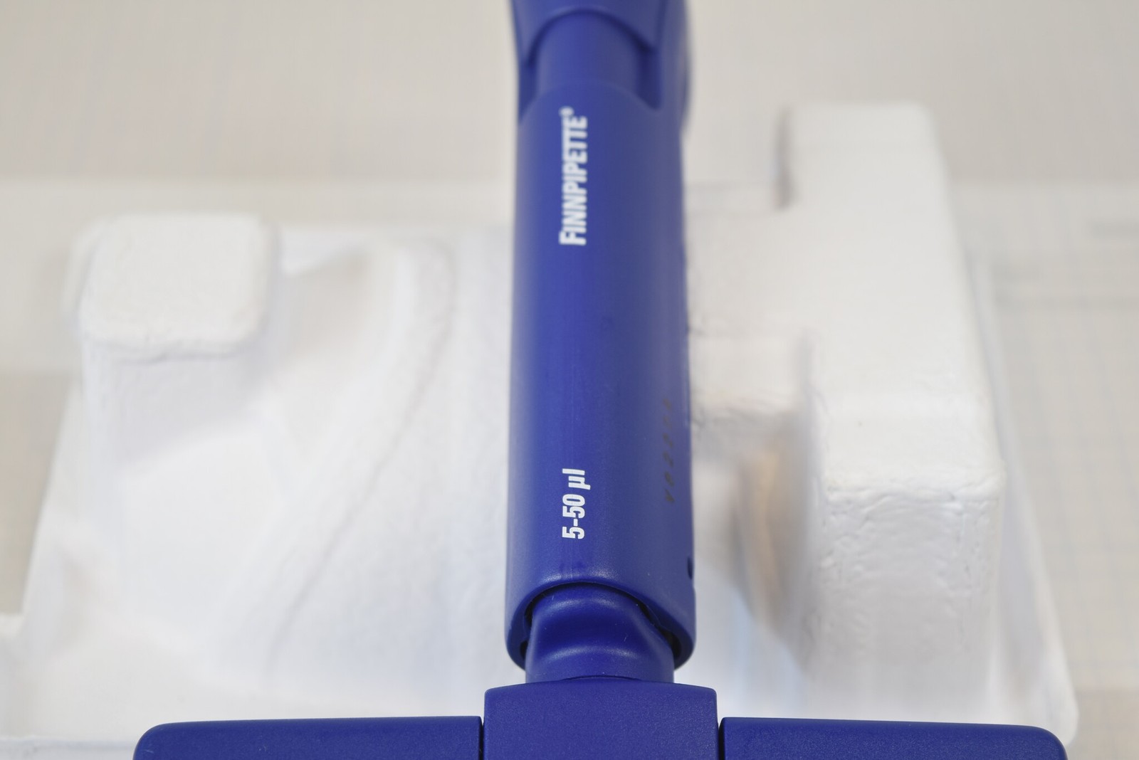 Fisherbrand Finnpipette 12-Channel 5-50uL Manual Multichannel Pipette