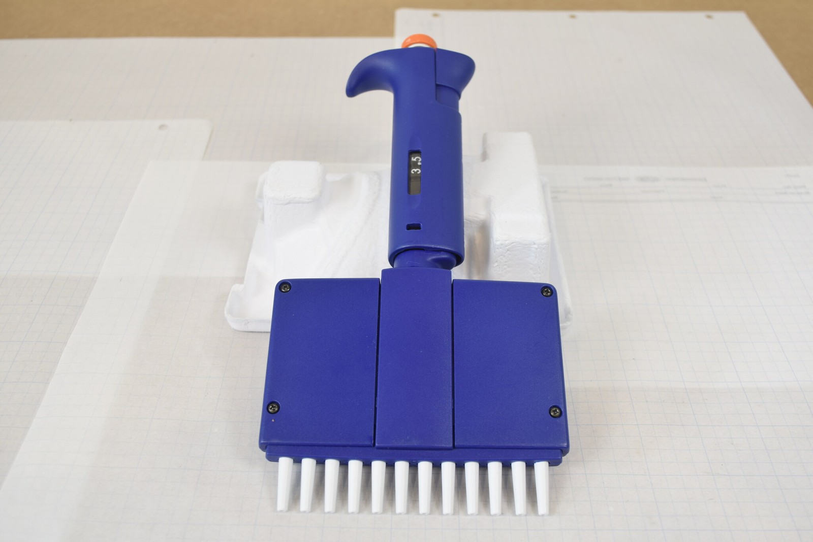 Fisherbrand Finnpipette 12-Channel 5-50uL Manual Multichannel Pipette