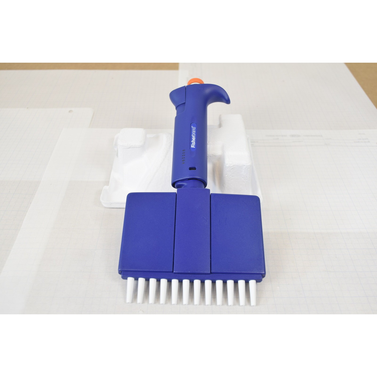 Fisherbrand Finnpipette 12-Channel 5-50uL Manual Multichannel Pipette