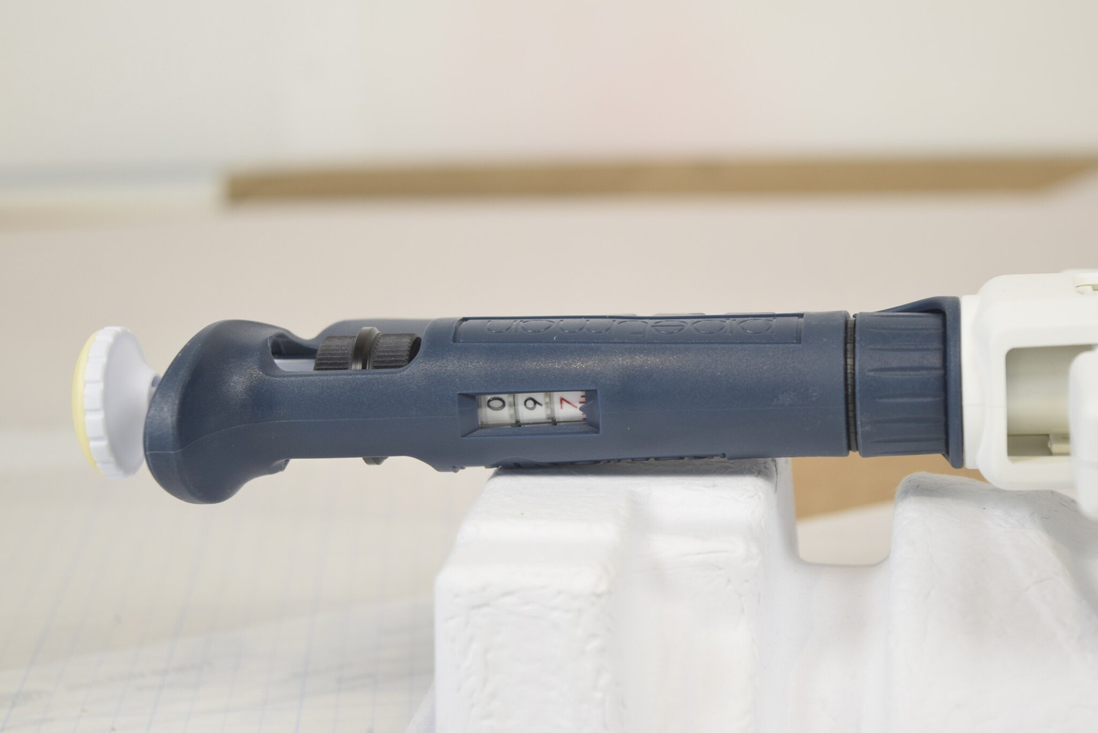 Gilson Pipetman P20 8-Channel 2-20uL Manual Multichannel Pipette