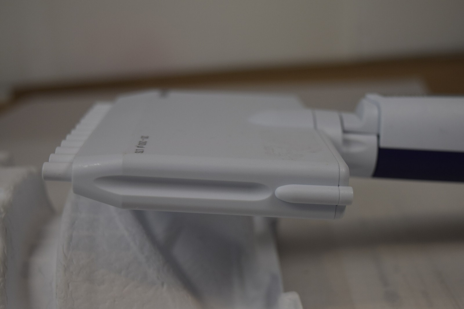 Rainin Pipet-Lite XLS L12-200XLS 12-Channel 20-200uL LTS Manual Pipette RFID