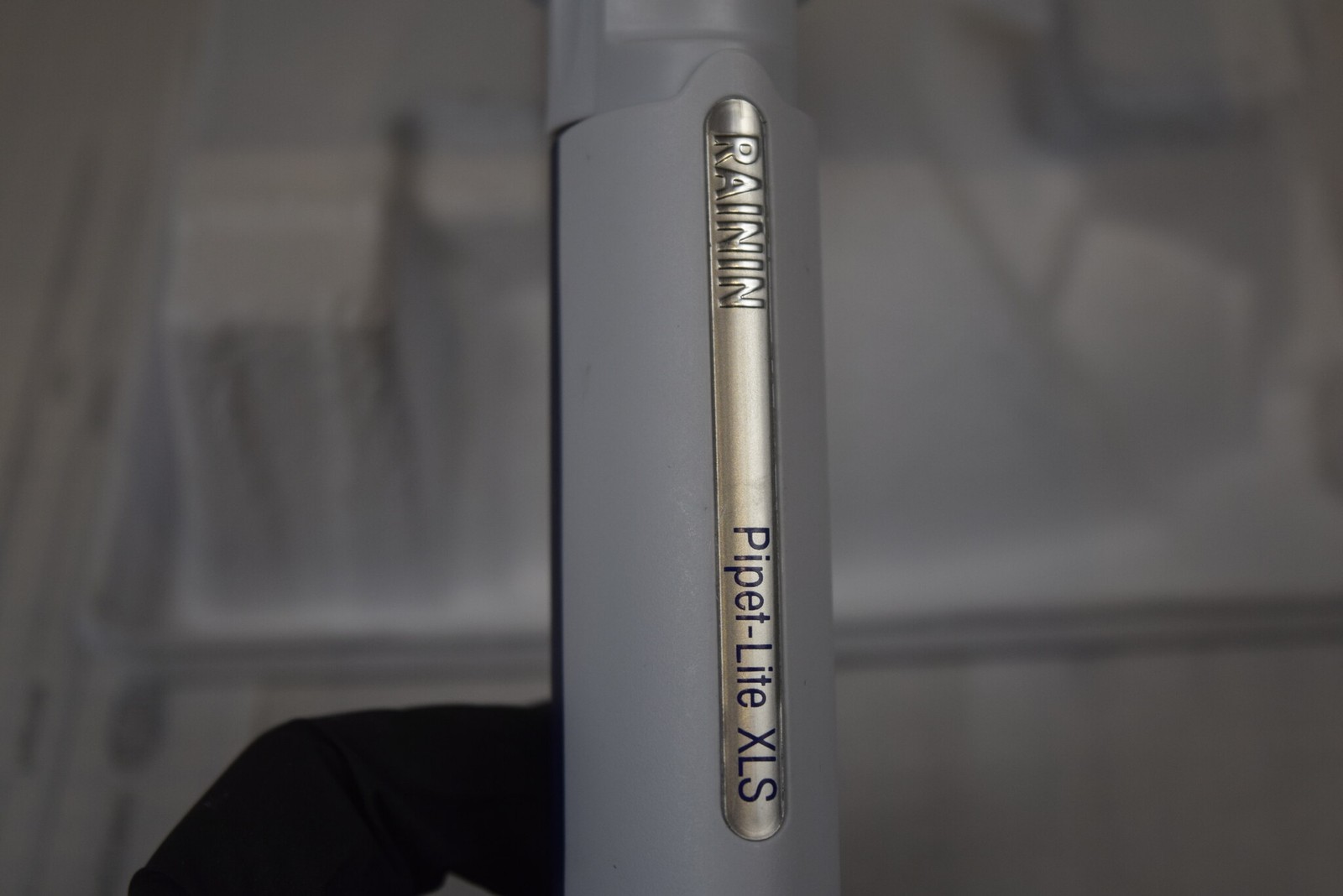 Rainin Pipet-Lite XLS L12-200XLS 12-Channel 20-200uL LTS Manual Pipette RFID