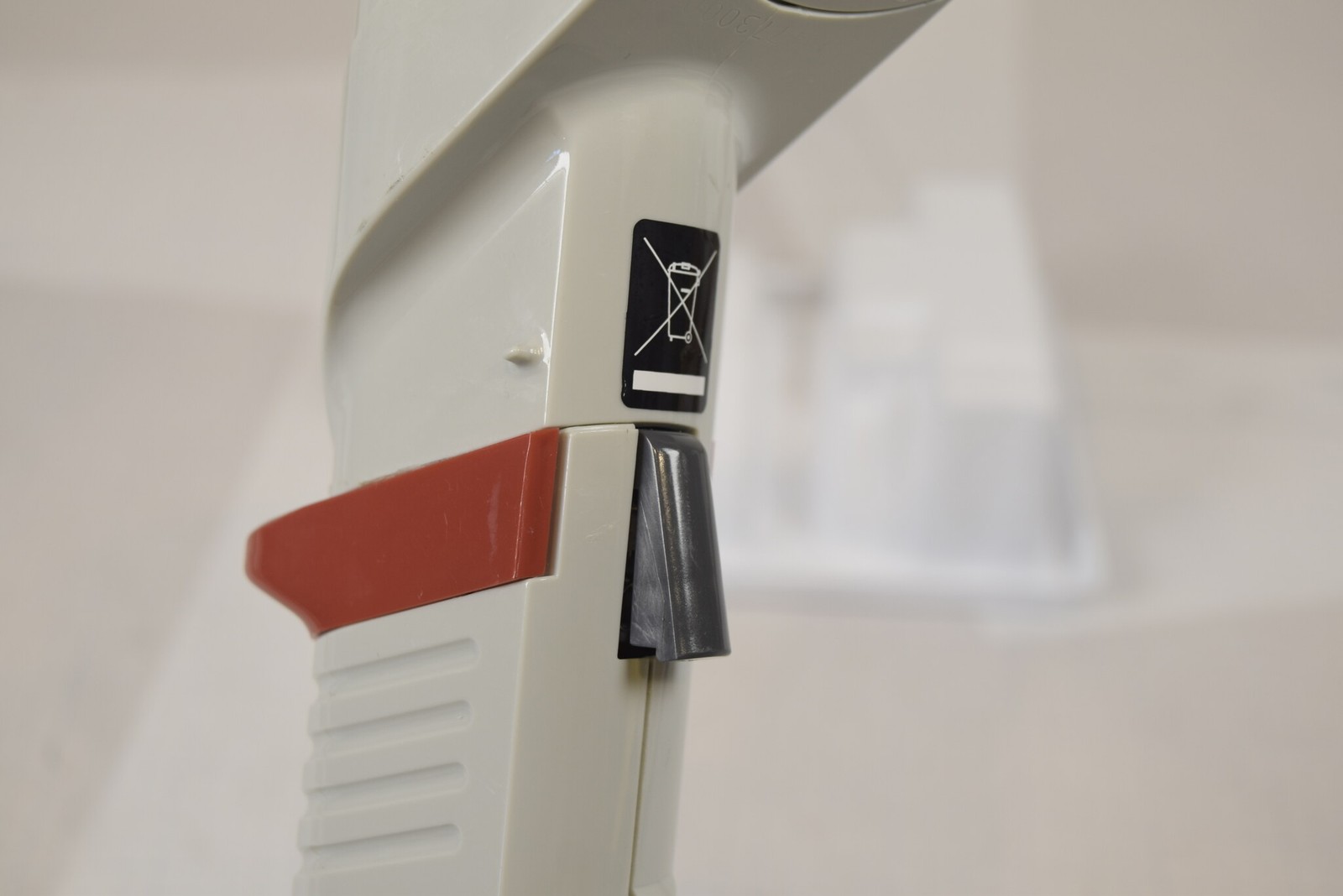 Thermo Matrix 12-Channel 0.5-12.5uL Electronic Pipette - Tested, No Charger