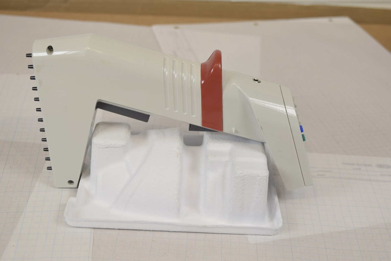 Thermo Matrix 12-Channel 0.5-12.5uL Electronic Pipette - Tested, No Charger