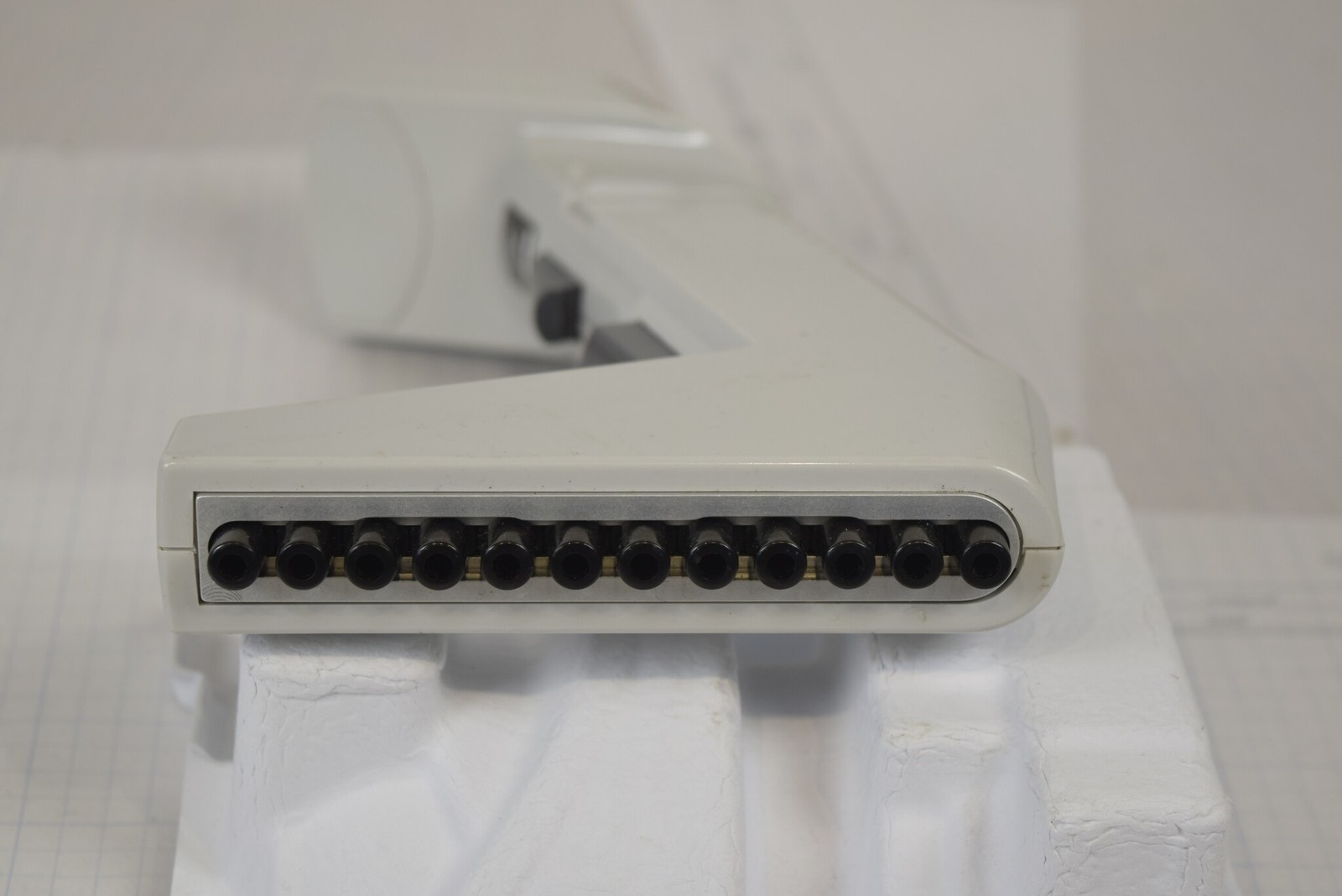 Matrix Impact2 12-Channel 850uL Electronic Pipette - Slight Grind, For Parts