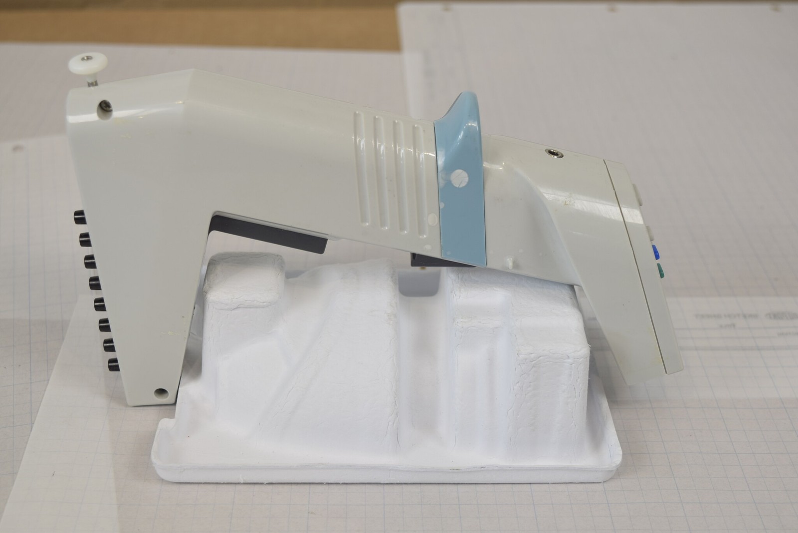 Matrix Impact2 8-Channel 250uL Adjustable Spacing Electronic Pipette + Charger