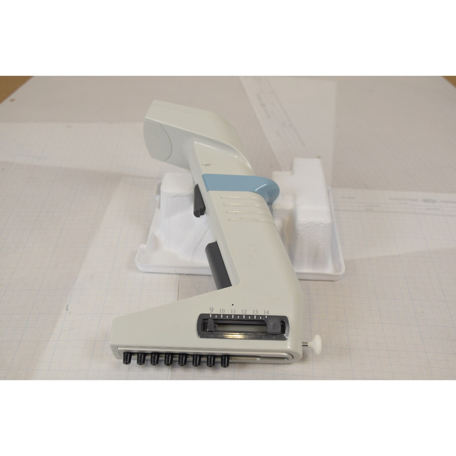 Matrix Impact2 8-Channel 250uL Adjustable Spacing Pipette - Tested, No Charger