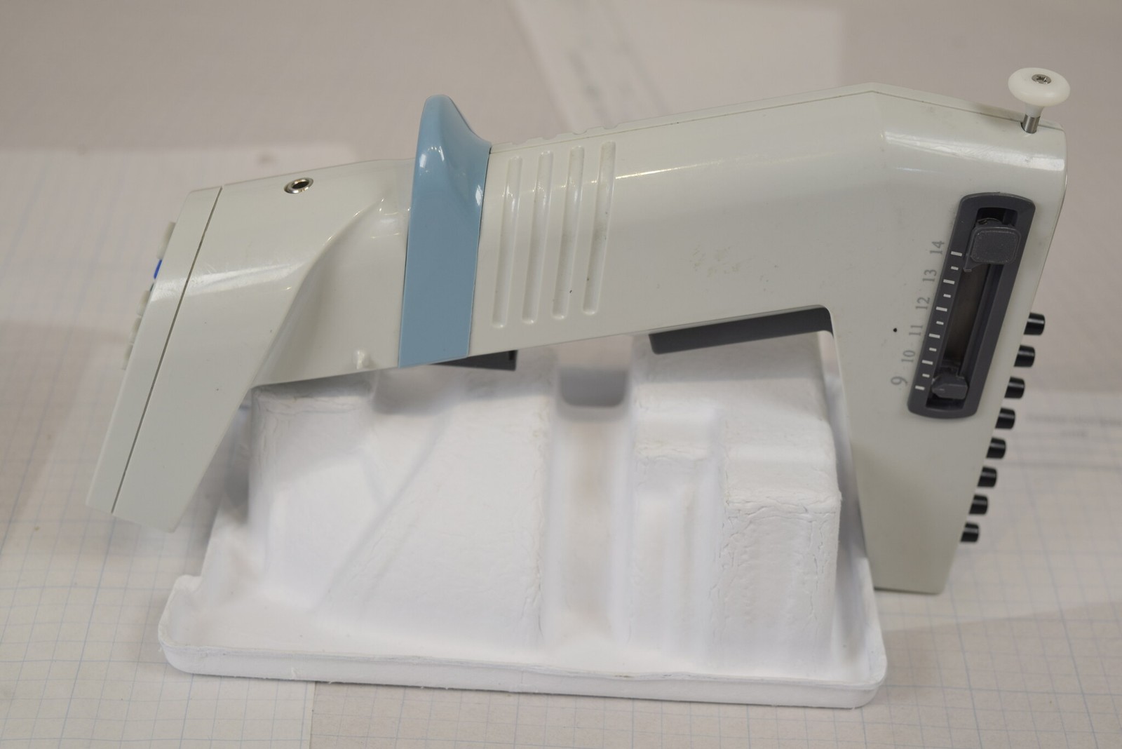 Matrix Impact2 8-Channel 250uL Adjustable Spacing Pipette - Tested, No Charger