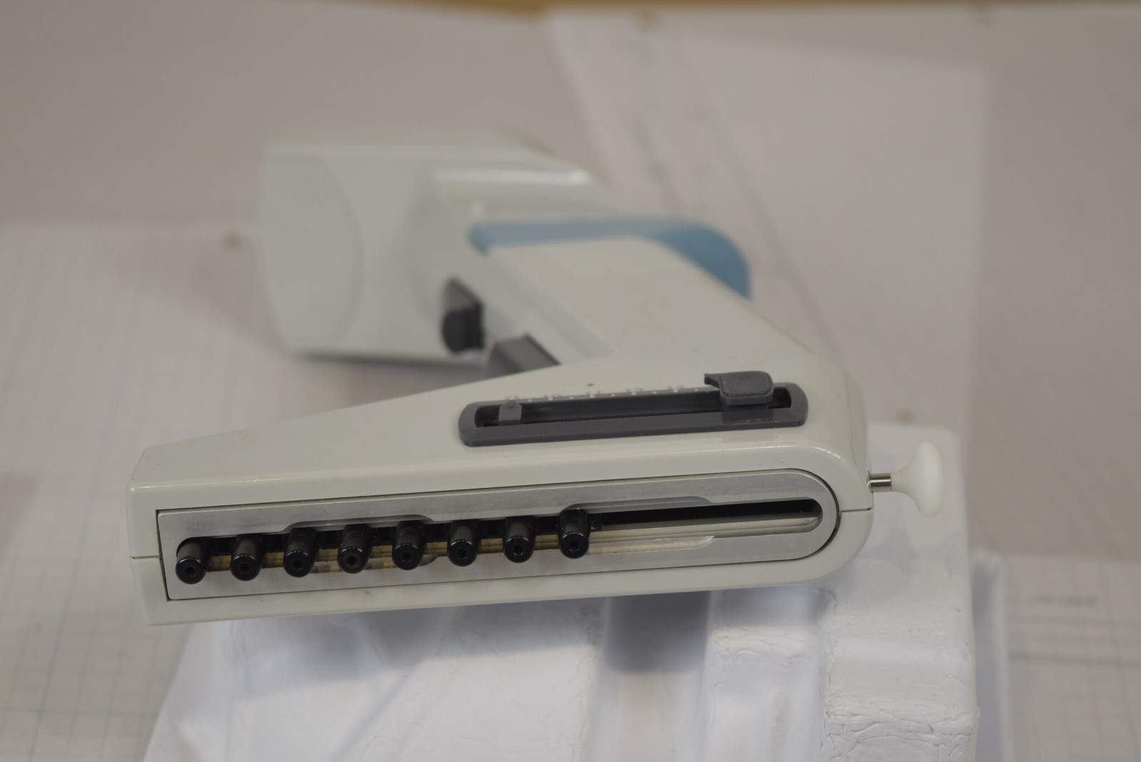 Matrix Impact2 8-Channel 250uL Adjustable Spacing Pipette - Tested, No Charger