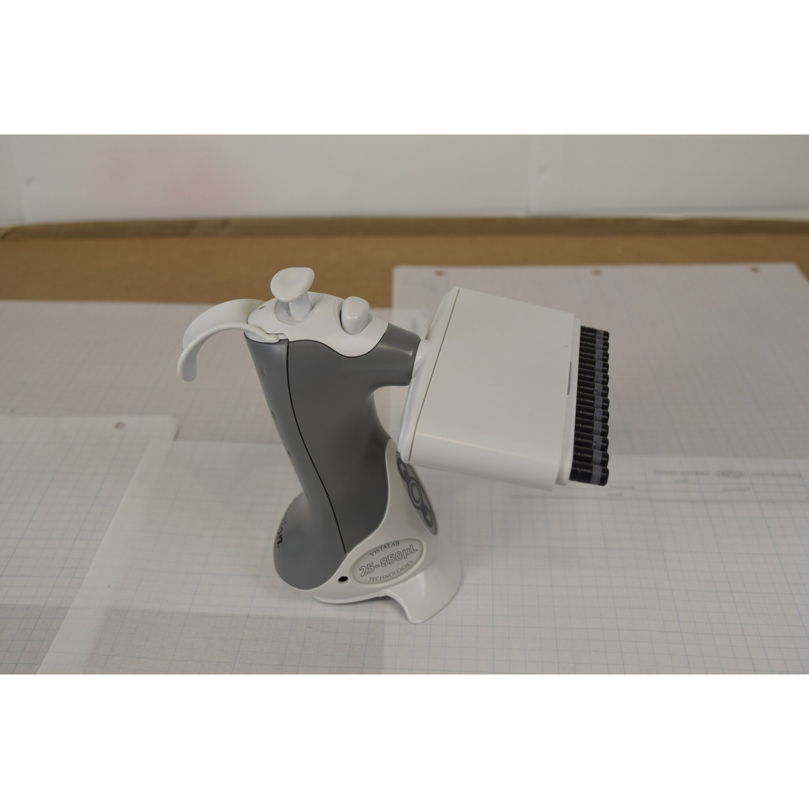 VistaLab Ovation E12 12-Channel 25-850uL Electronic Pipette - For Parts/Repair