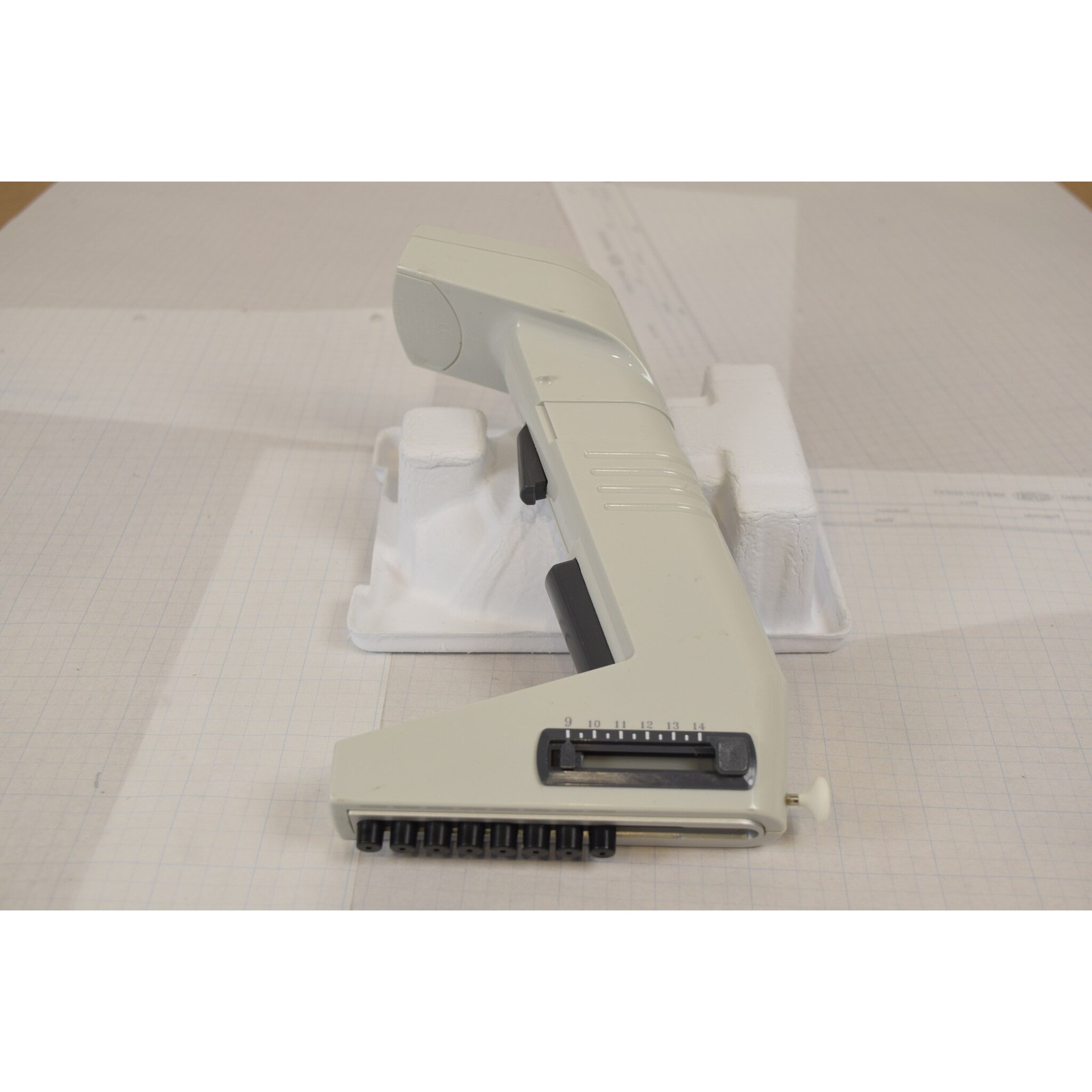 Matrix Impact2 8-Channel 1250uL Adjustable Spacing Pipette - Grinds, For Parts