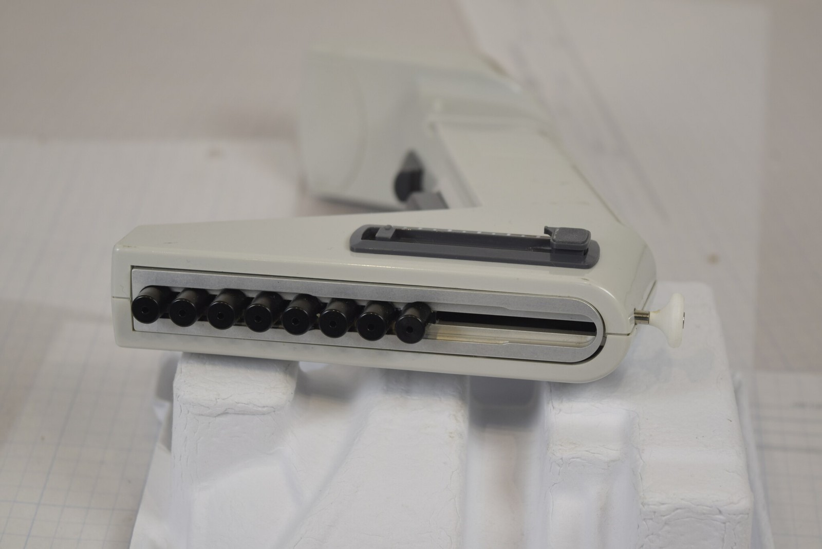 Matrix Impact2 8-Channel 1250uL Adjustable Spacing Pipette - Grinds, For Parts