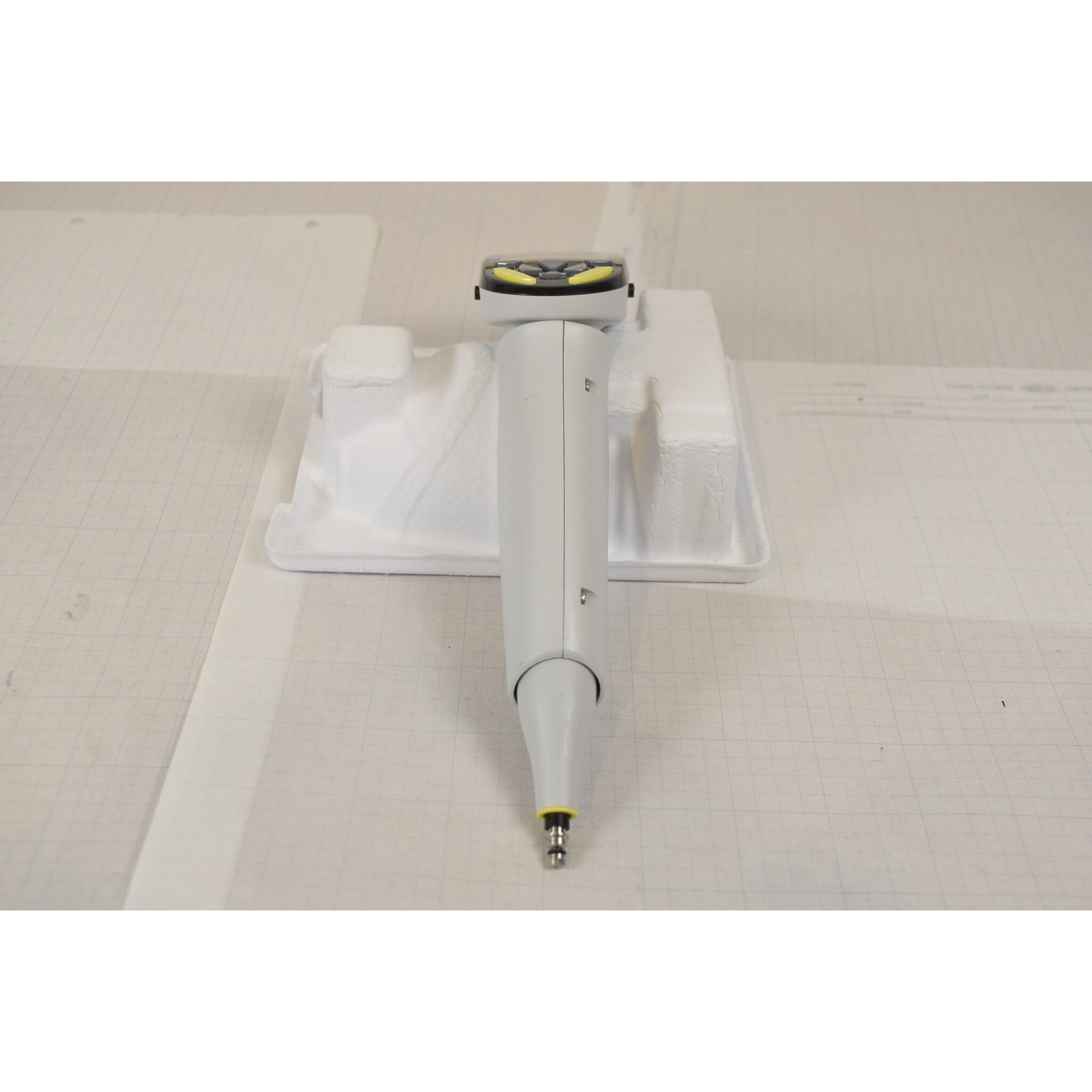 Thermo E1-ClipTip 2-125uL Electronic Pipette 4670020 - Missing Ejector Sleeve