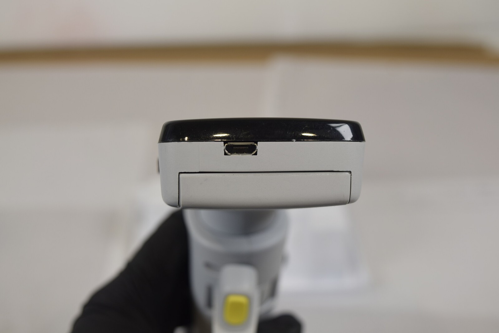 Thermo E1-ClipTip 2-125uL Electronic Pipette 4670020 - Missing Ejector Sleeve