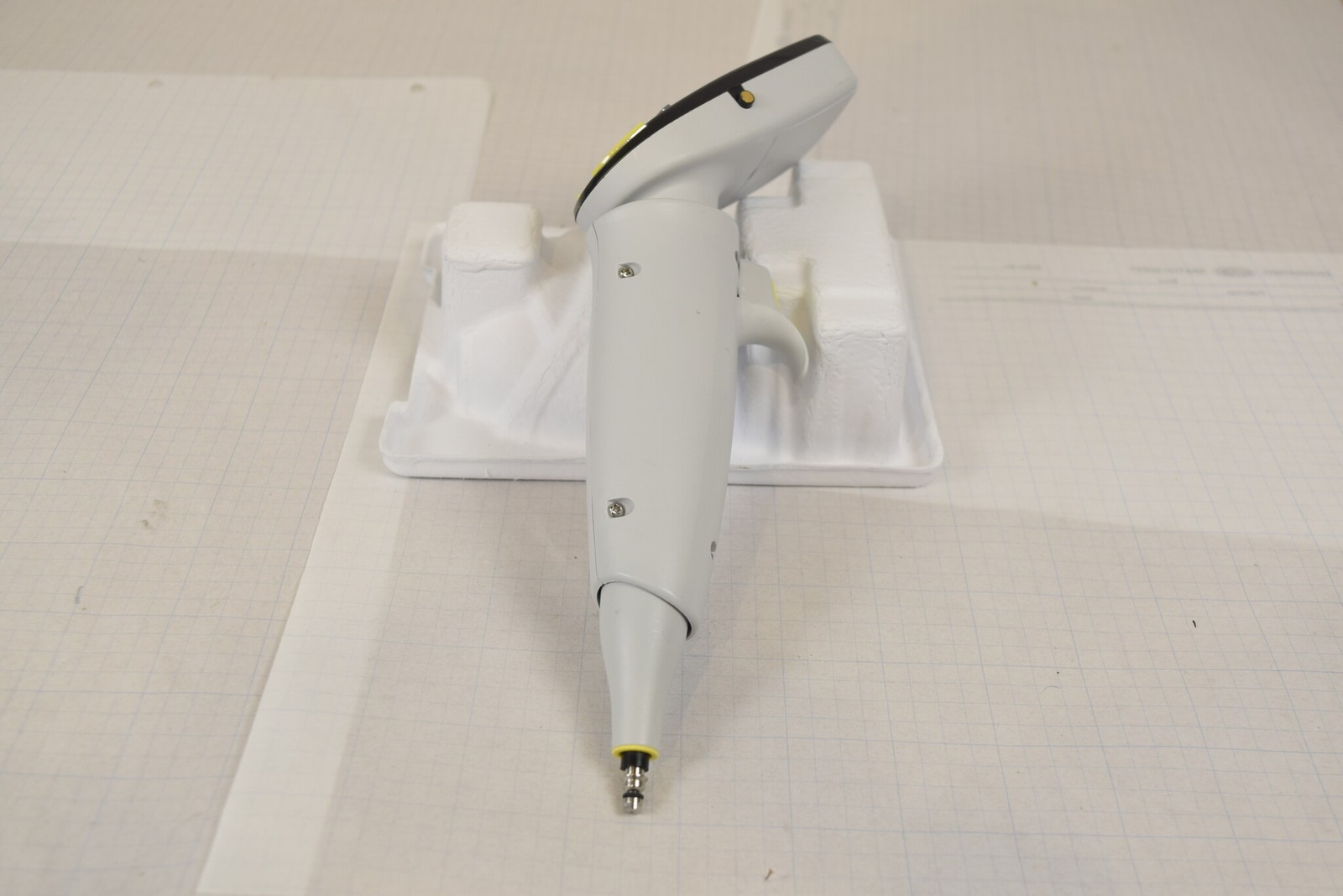 Thermo E1-ClipTip 2-125uL Electronic Pipette 4670020 - Missing Ejector Sleeve