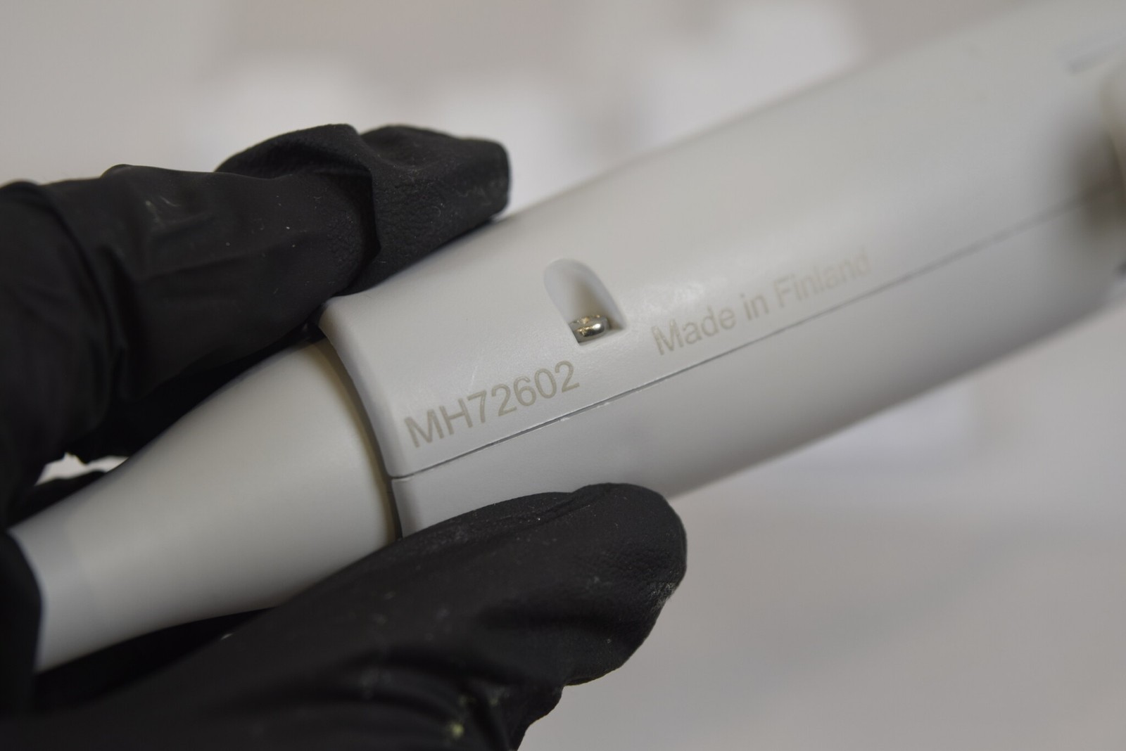 Thermo E1-ClipTip 2-125uL Electronic Pipette 4670020 - Missing Ejector Sleeve