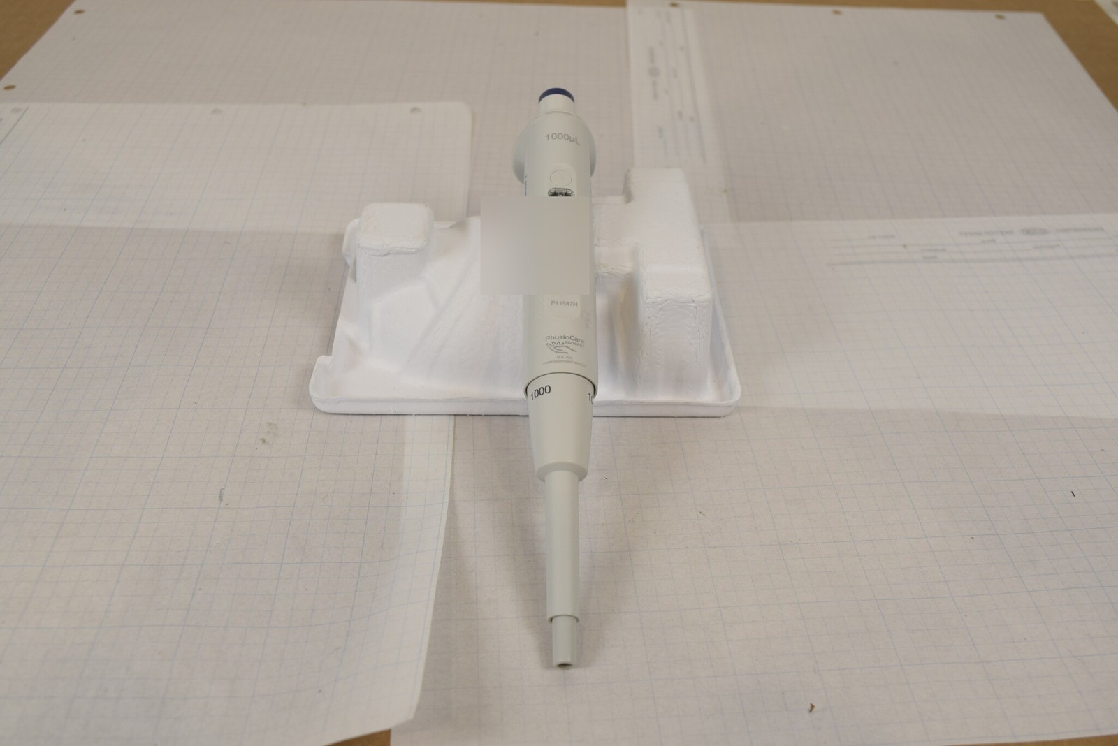 Eppendorf Reference 2 1000uL Pipette - Missing Top Cover, Out of Sync, For Parts