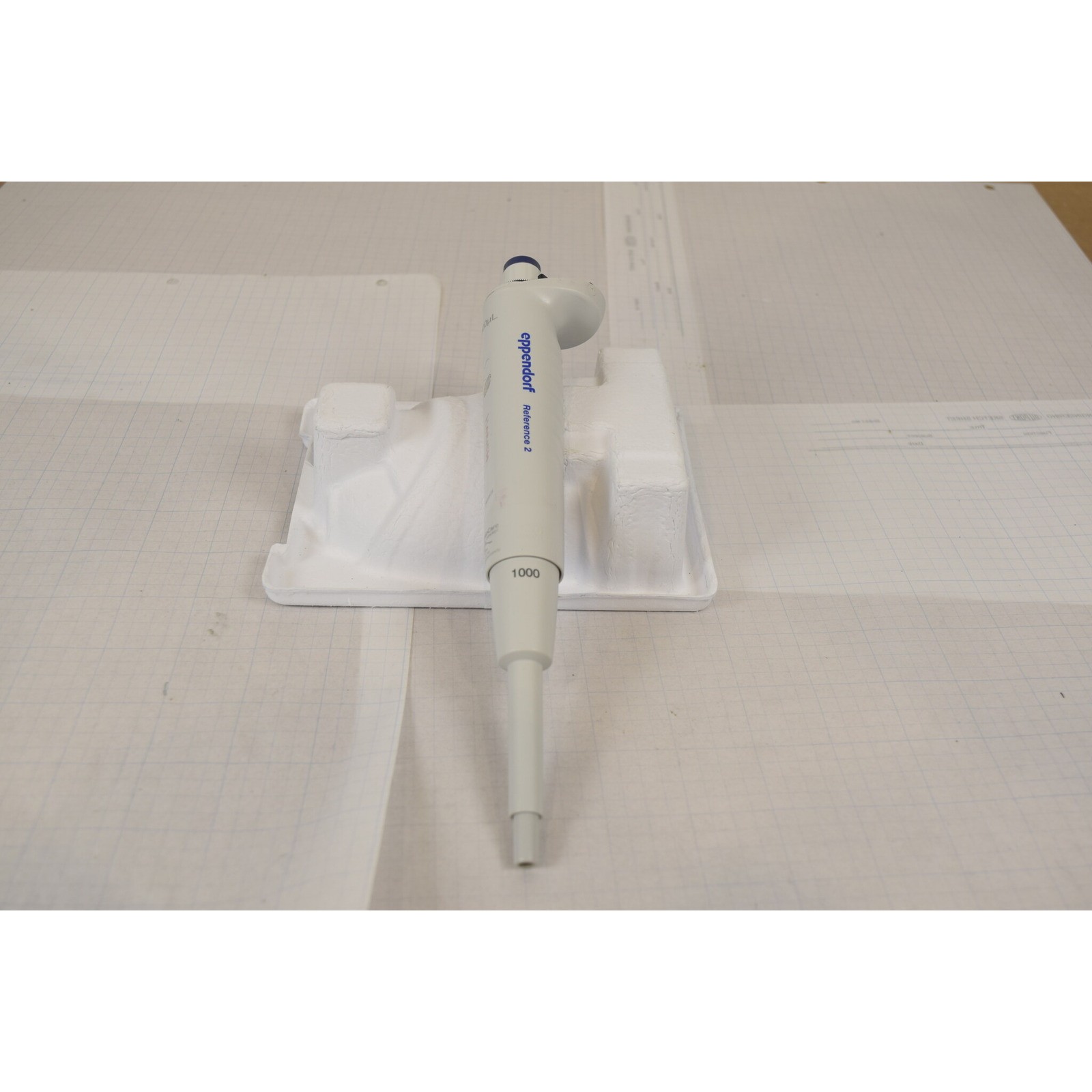 Eppendorf Reference 2 1000uL Pipette - Missing Top Cover, Out of Sync, For Parts