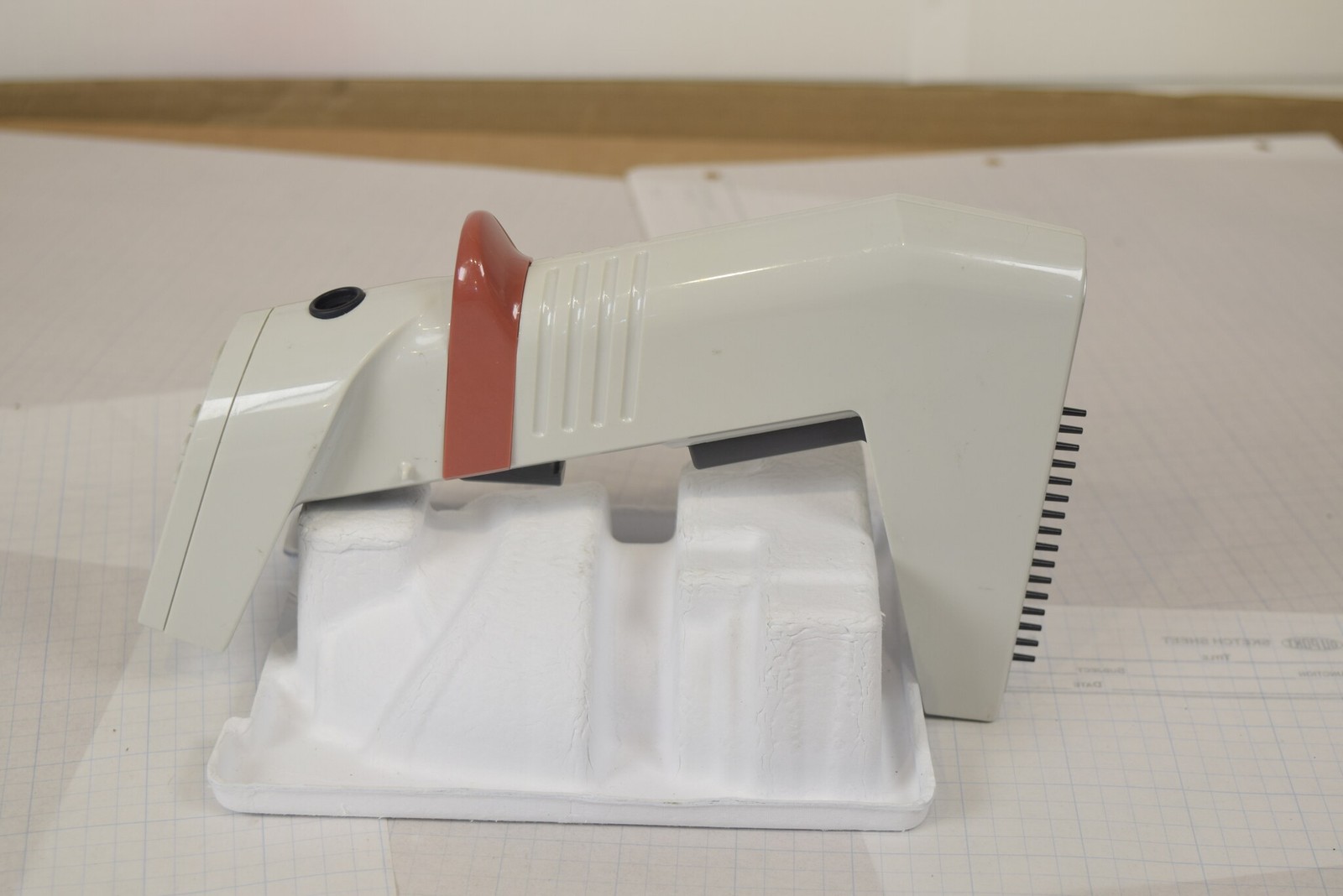 Matrix 16-Channel 0.5-12.5uL Electronic Pipette - Bench Tested, No Charger