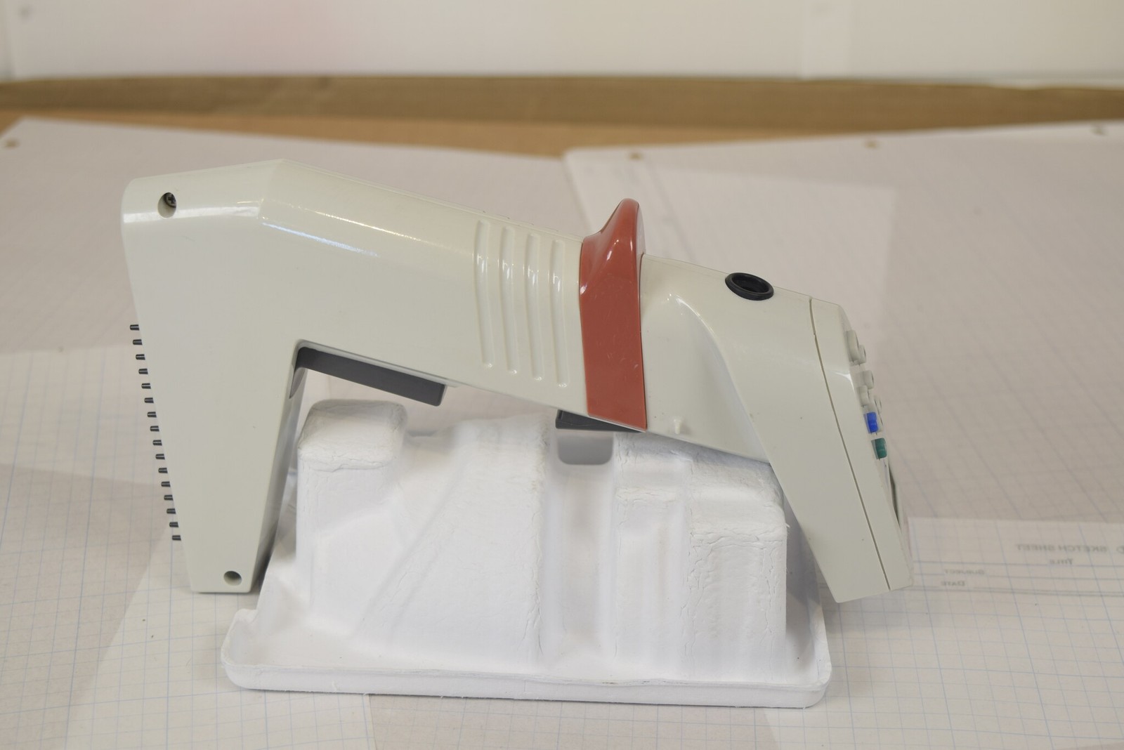 Matrix 16-Channel 0.5-12.5uL Electronic Pipette - Bench Tested, No Charger