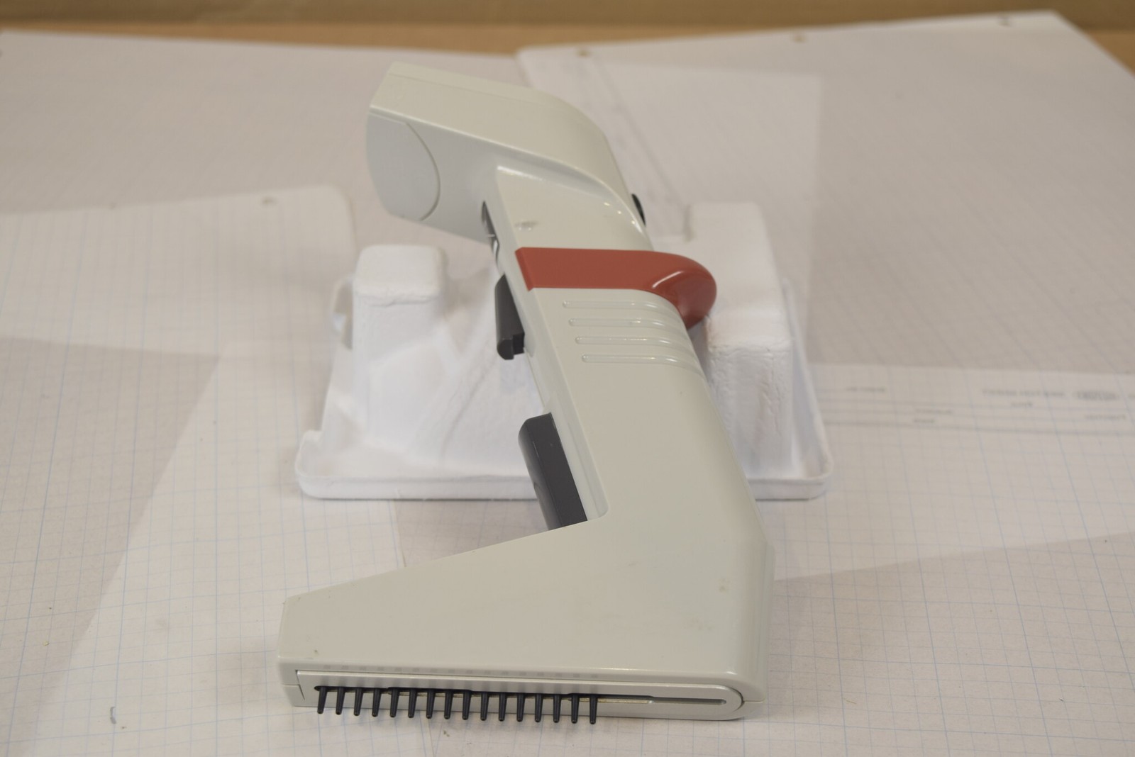 Matrix 16-Channel 0.5-12.5uL Electronic Pipette - Bench Tested, No Charger