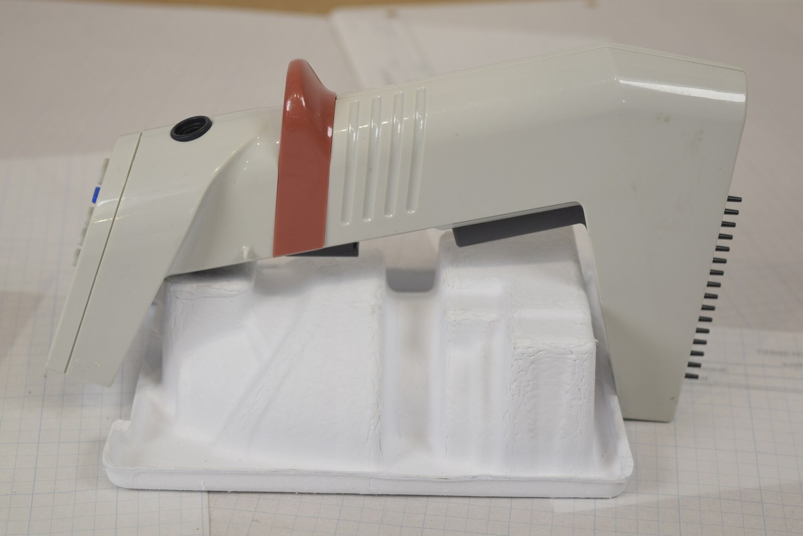 Matrix 16-Channel 0.5-12.5uL Electronic Pipette - Bench Tested, No Charger