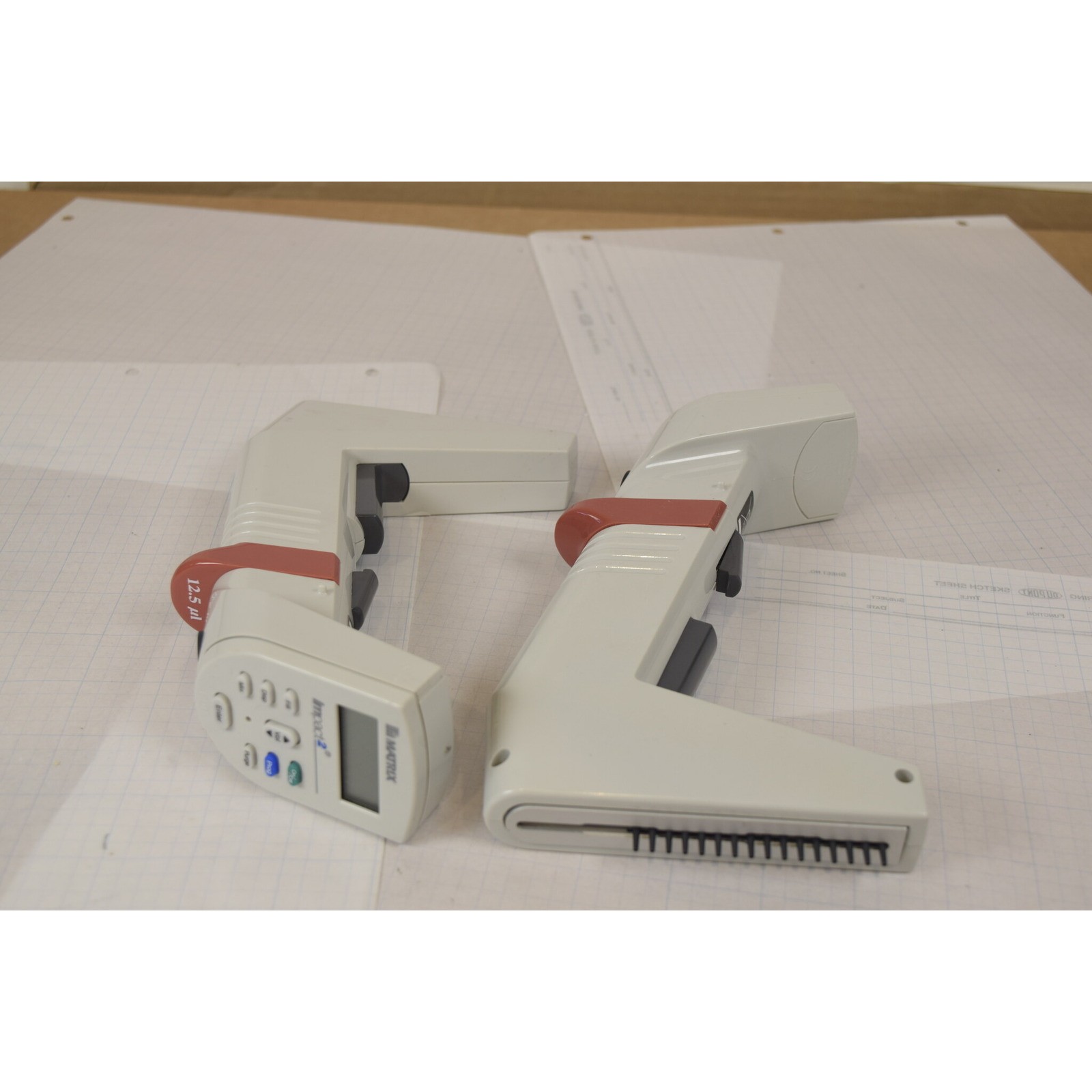 Matrix 16-Channel 0.5-12.5uL Electronic Pipette - Bench Tested, No Charger